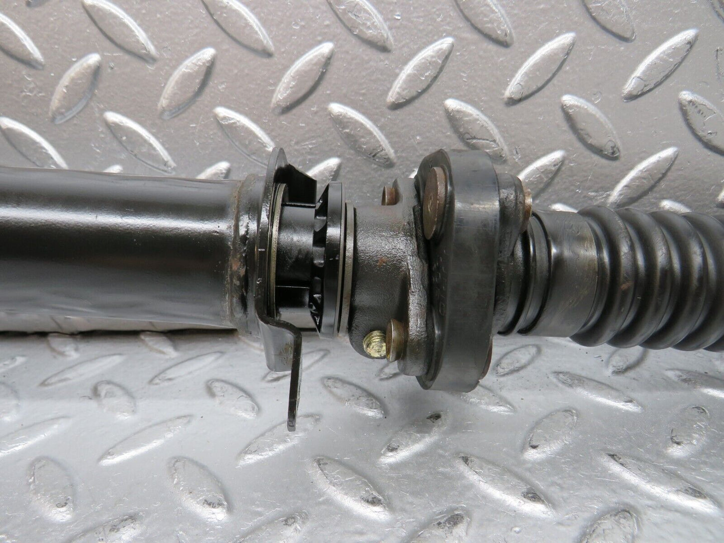 26762 Mercedes-Benz W123 240D Steering Column