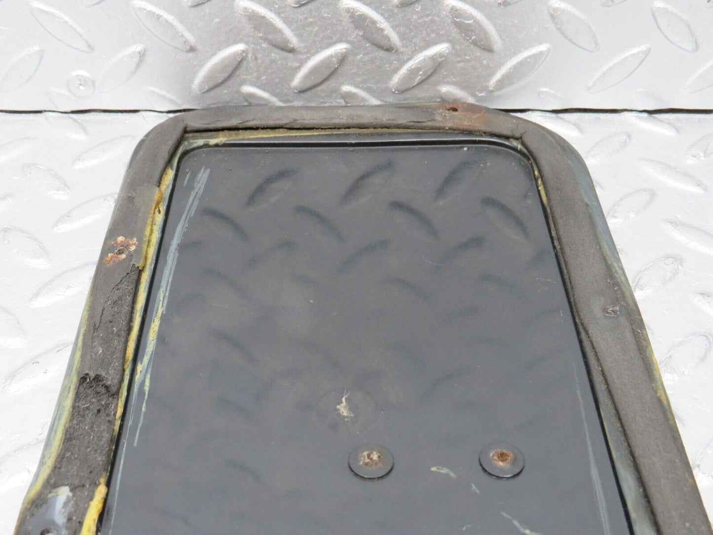 39212 Mercedes-Benz R107 500SL Heater Blower Housing Cover Lid