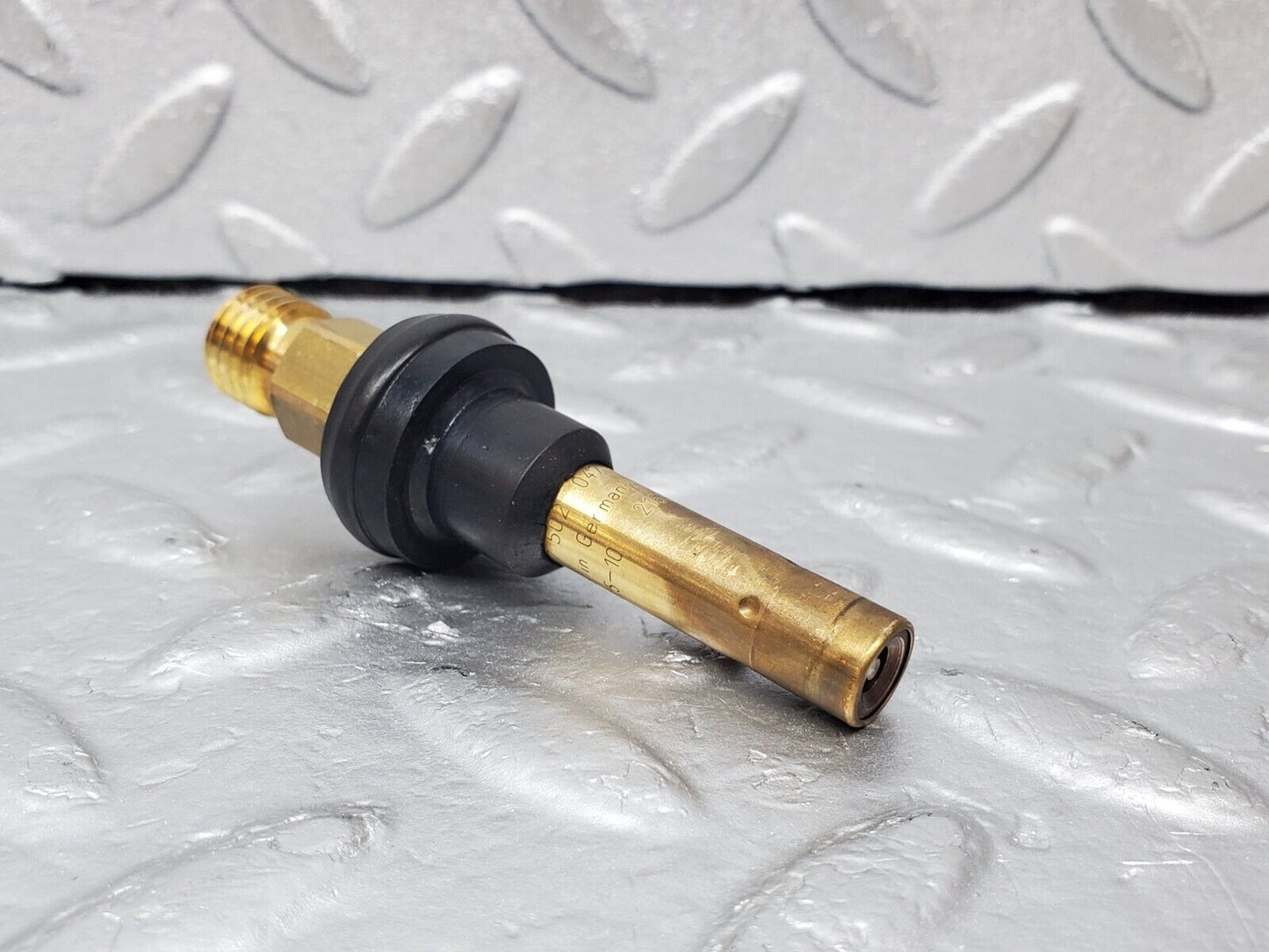 45337 Mercedes-Benz 280E M110.983 Fuel Injector Bosch 0437502047