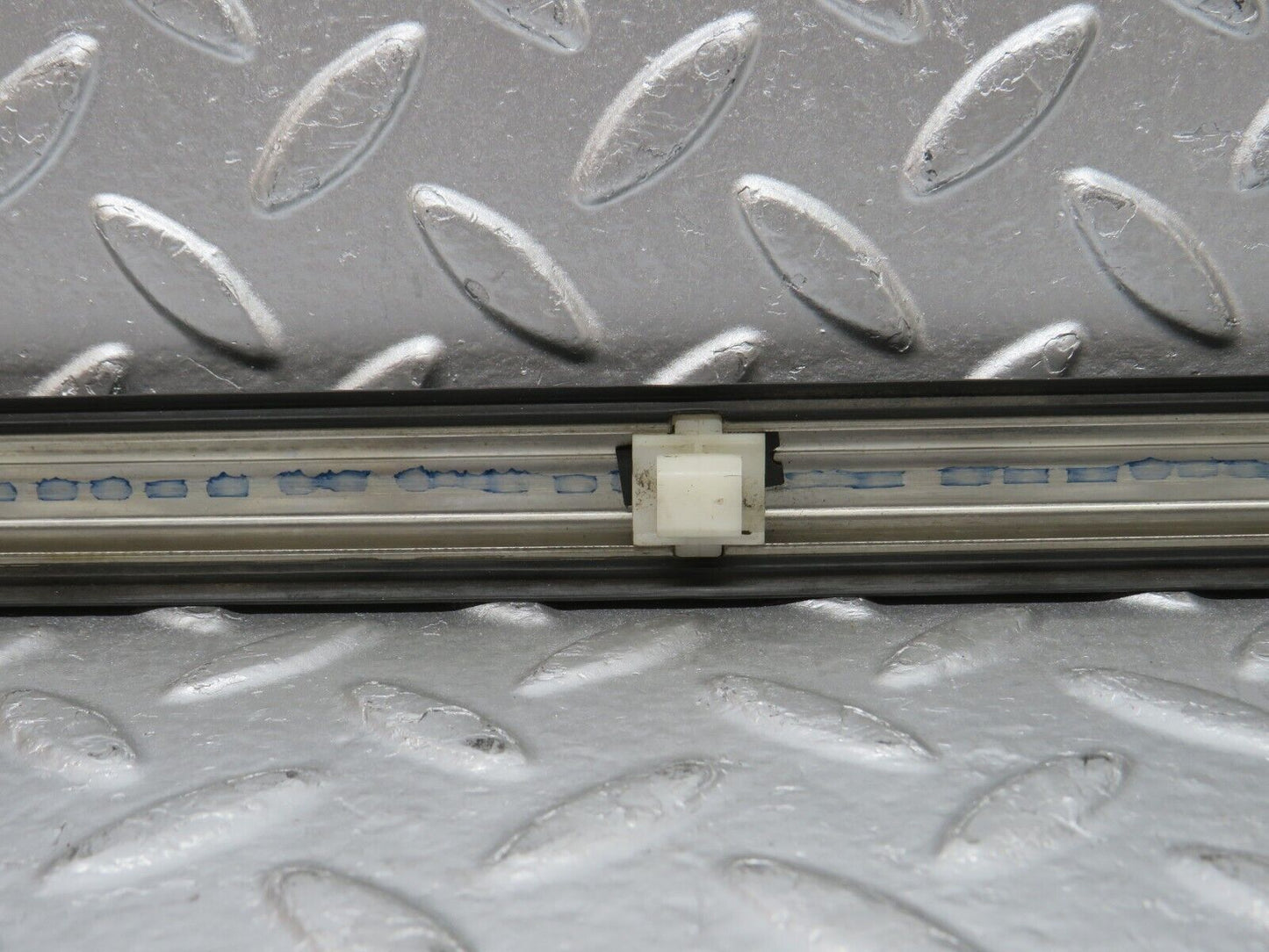 30787 Mercedes-Benz W201 190E 2.0L Rear Left Door Centre Moulding Trim