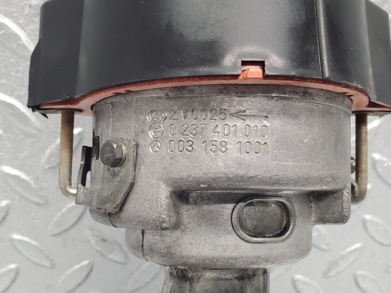 44047611