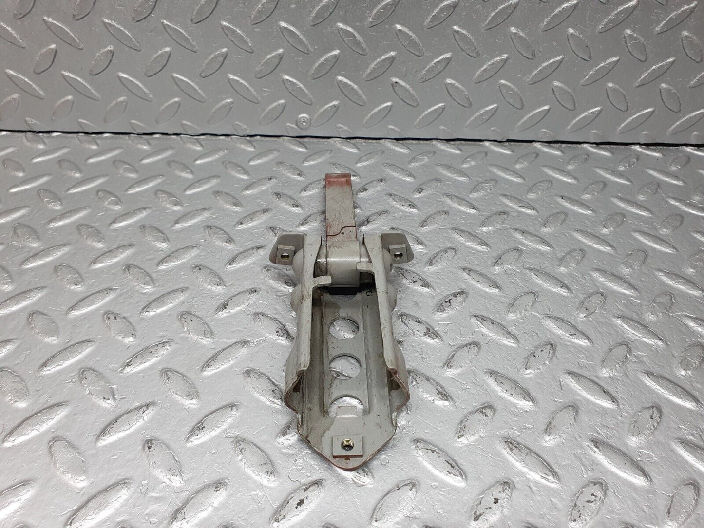41075 Mercedes-Benz W126 300SE Door Safety Check Strap Front