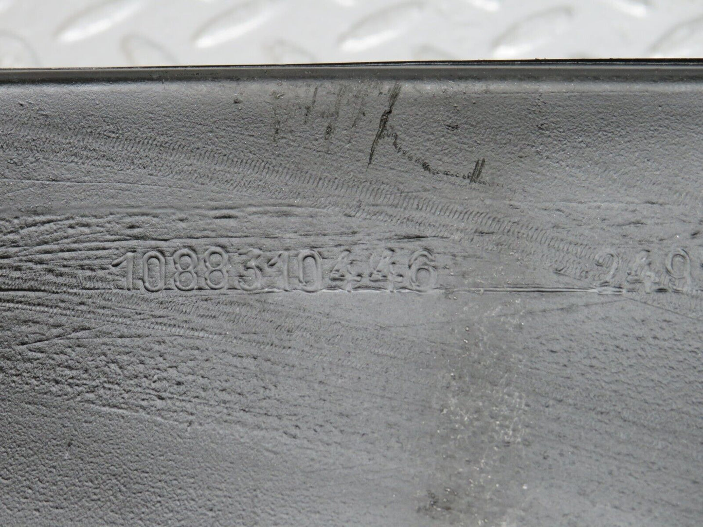0237 Mercedes-Benz W108 280SE Air Duct Vent 1088310446