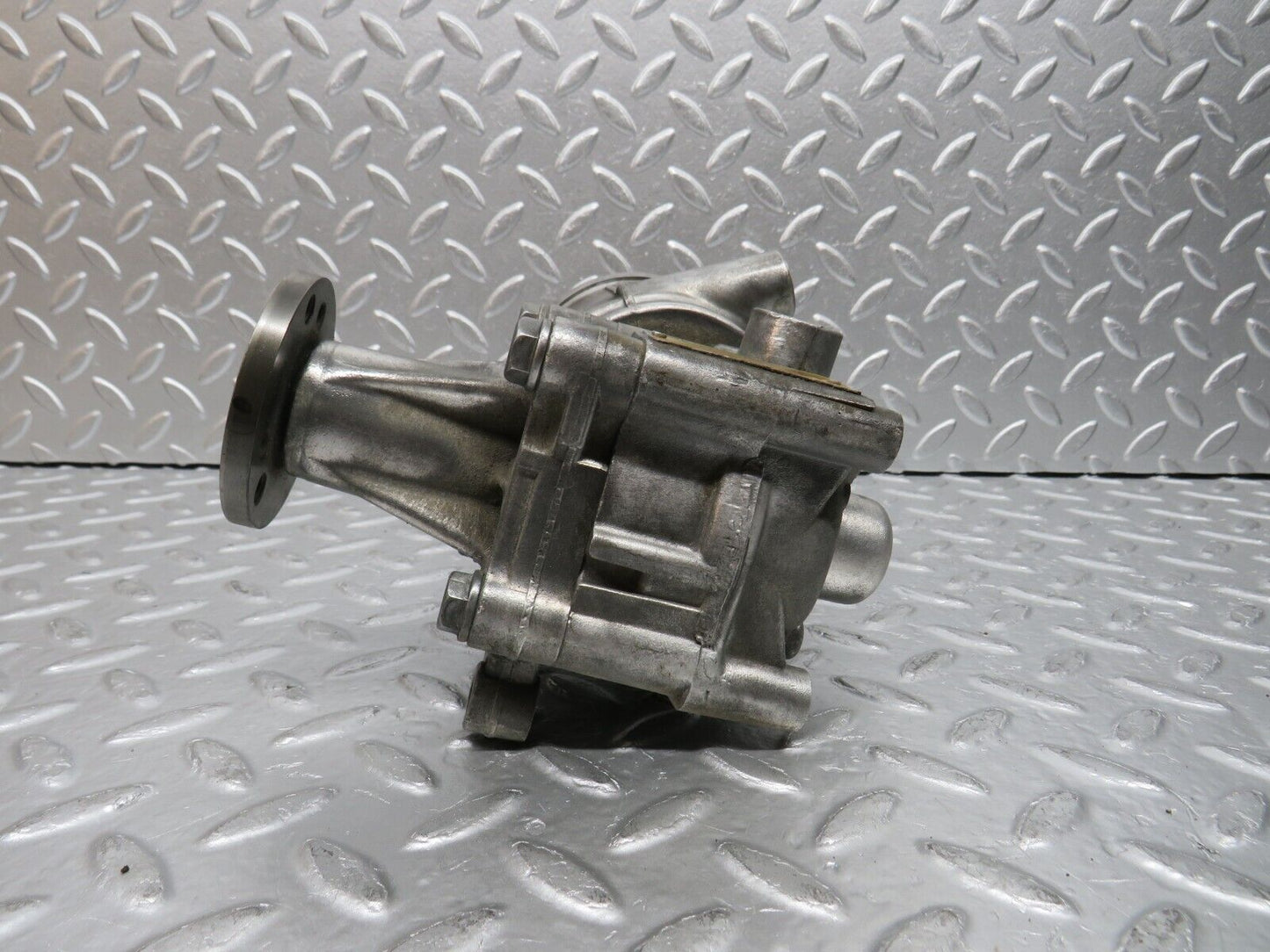 30453 Mercedes-Benz W124 230E Power Steering Pump 2104660001
