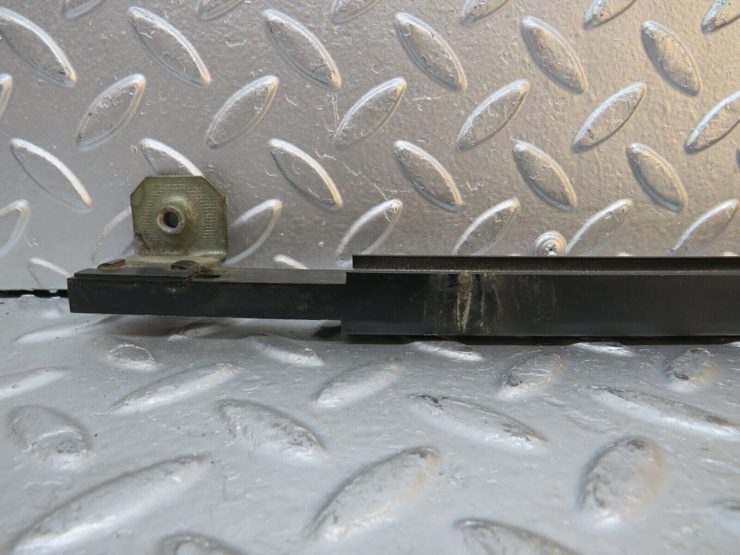 31210 Mercedes-Benz S124 220TE Wagon Rear Right Door Window Channel