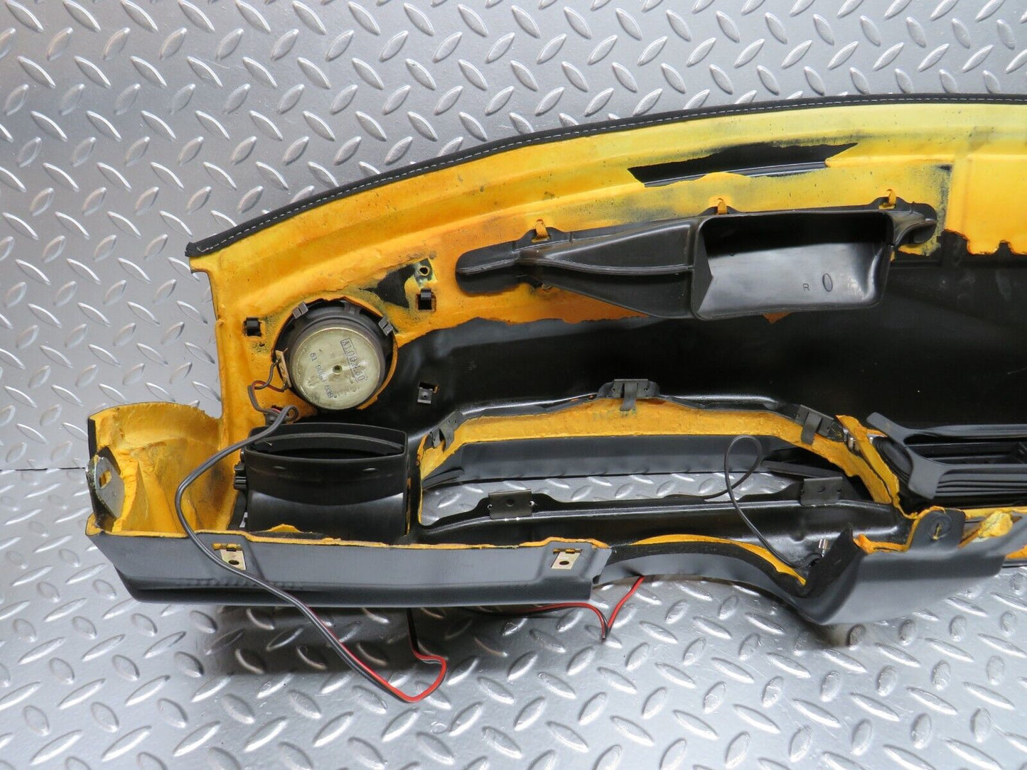 31553 Mercedes-Benz W201 190LE Dashboard Black