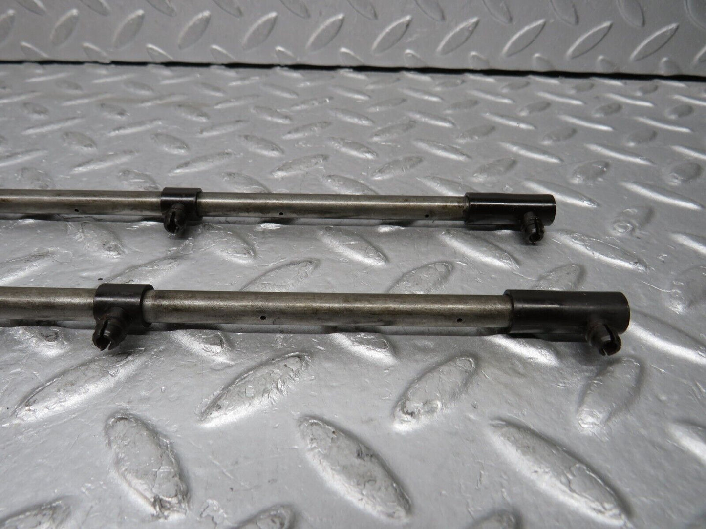 37649 Mercedes-Benz W109 300SEL Camshaft Oil Tube