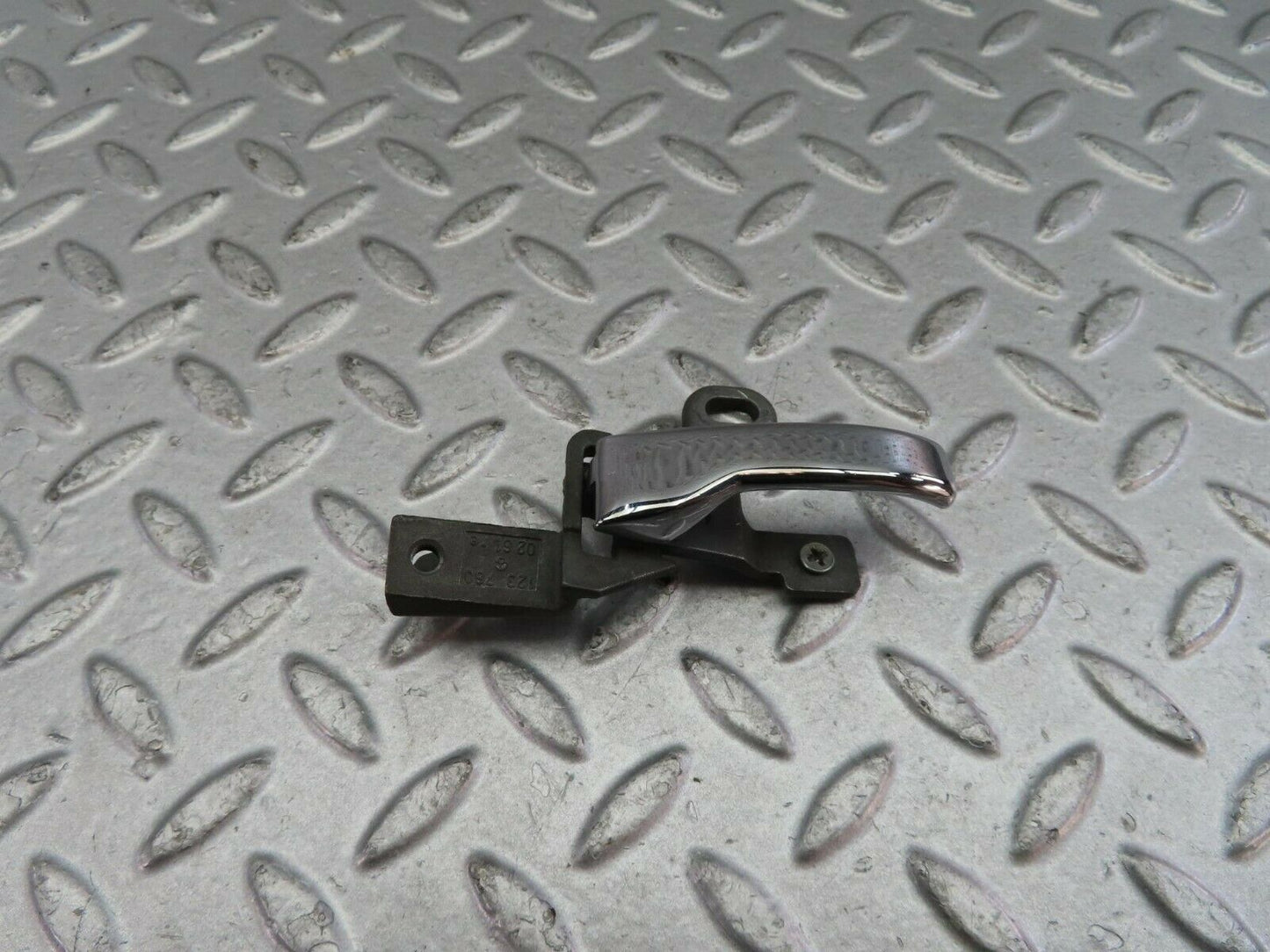 9544 Mercedes-Benz C123 280CE Coupe Chrome Door Handle Right Side 1237600261