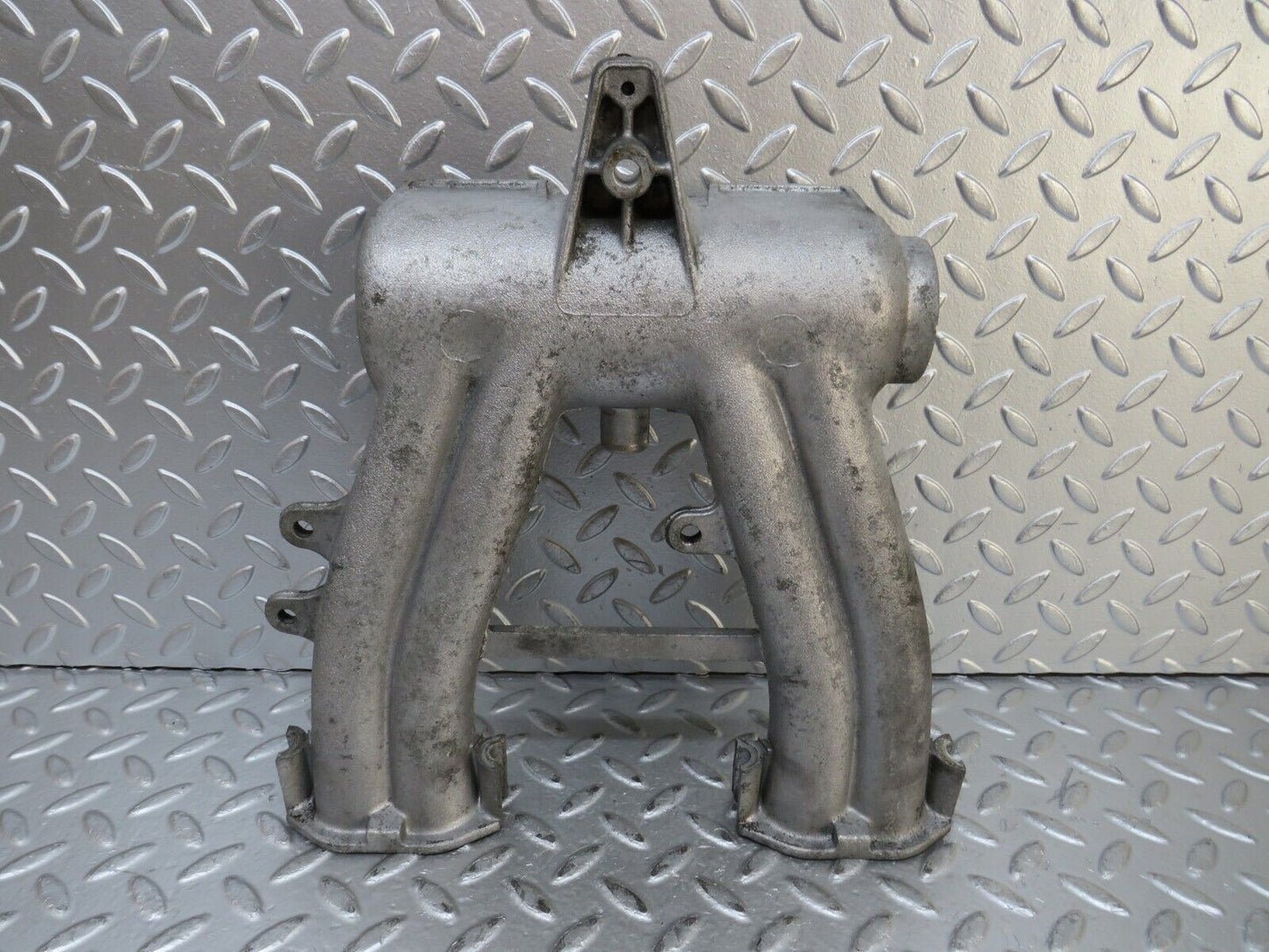 26944 Mercedes-Benz W123 240D Air Intake Manifold 6161410201
