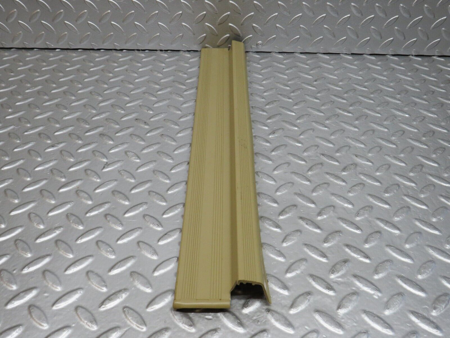 29278 Mercedes-Benz W124 230E Rear Right Door Sill Trim