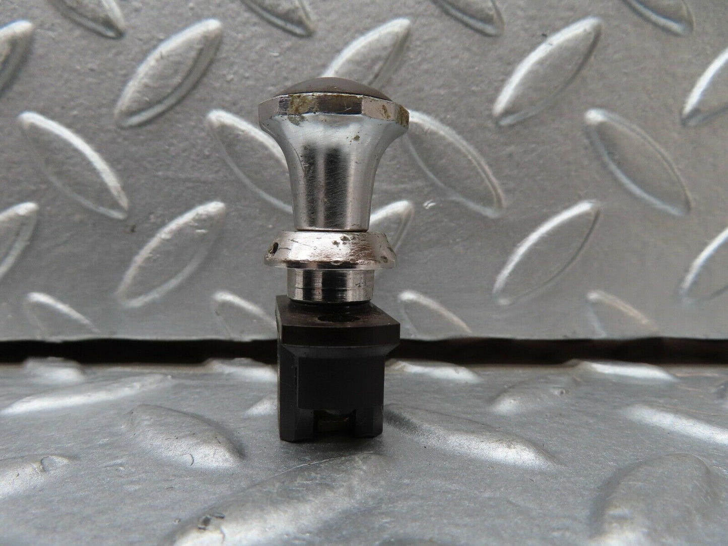 18655 Mercedes-Benz W120 W121 Ponton Switch Ceiling Lamp 2612