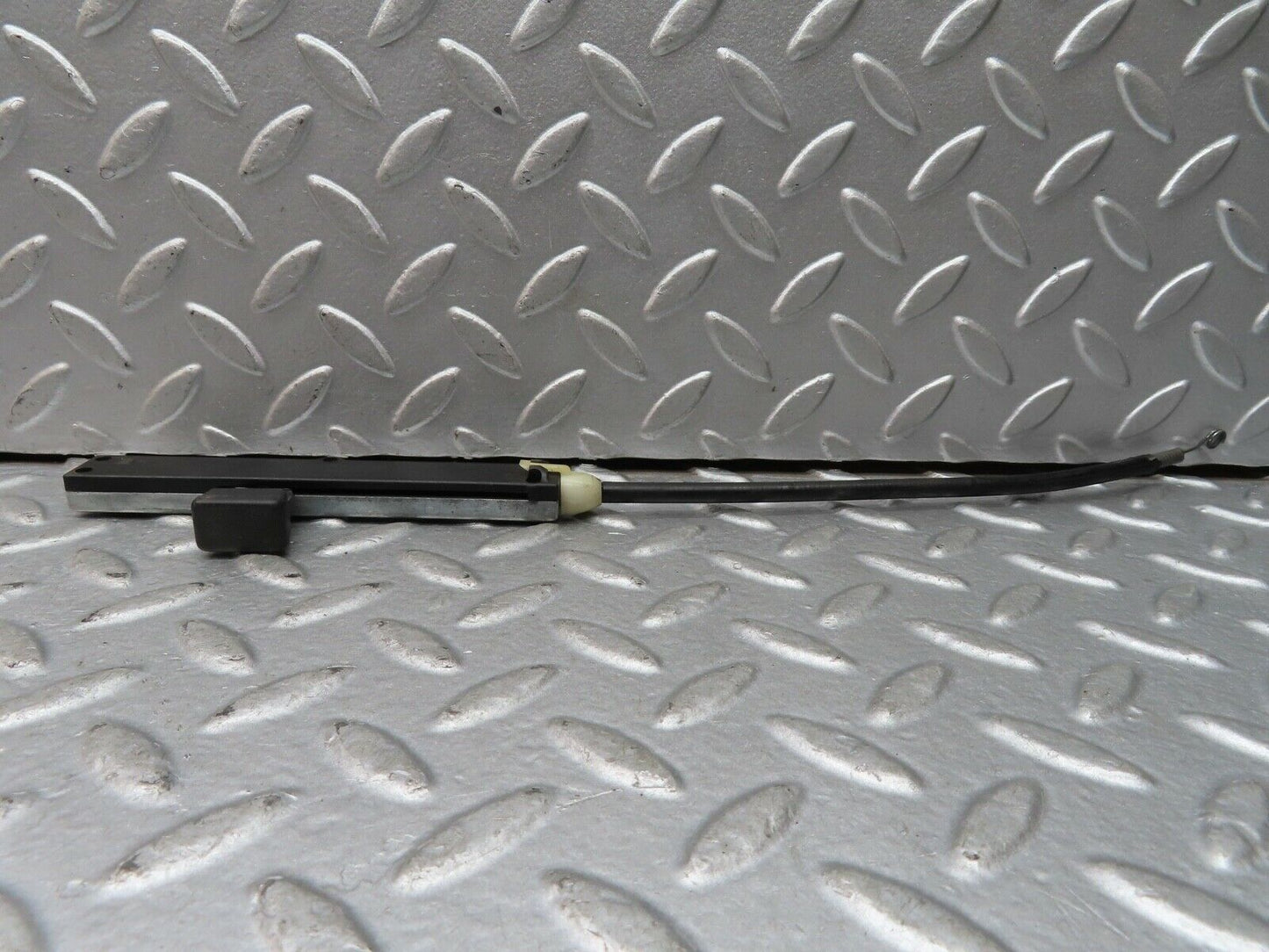 19258 Mercedes-Benz W123 300D Heater Control Slider 1238300185