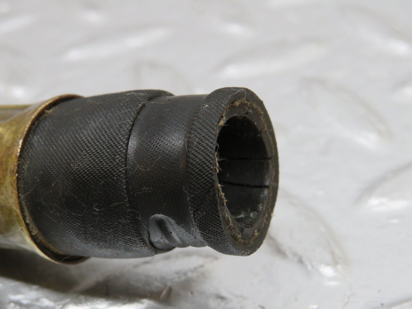32420 Mercedes-Benz S124 300TE Wagon Fuel Hose Pipe