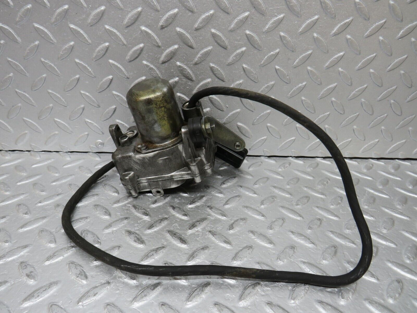 37117 Mercedes-Benz C126 420SEC Coupe Cruise Control Actuator VDO 0025458632