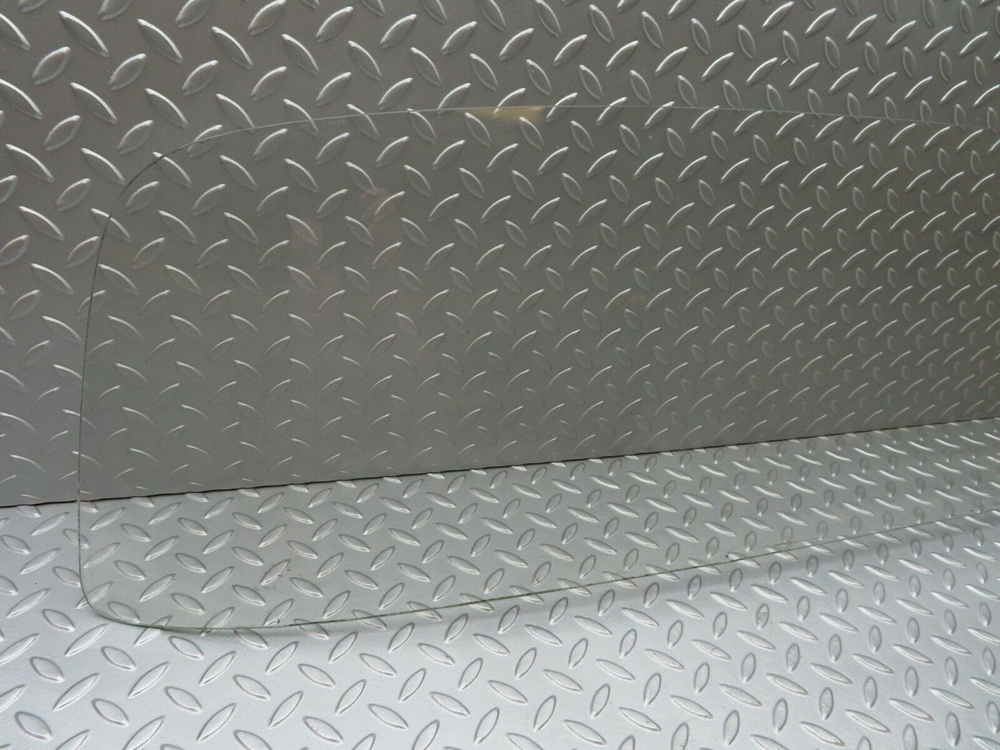 3511 Mercedes-Benz W120 PONTON Rear Windscreen