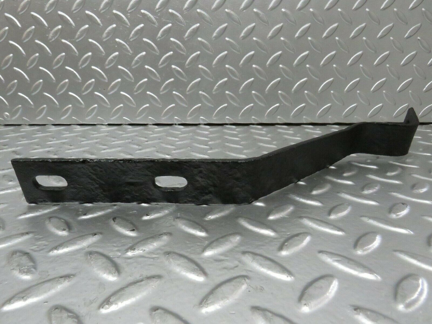 23823 Mercedes-Benz C107 450SLC Coupe Front Bumper Bracket Pair