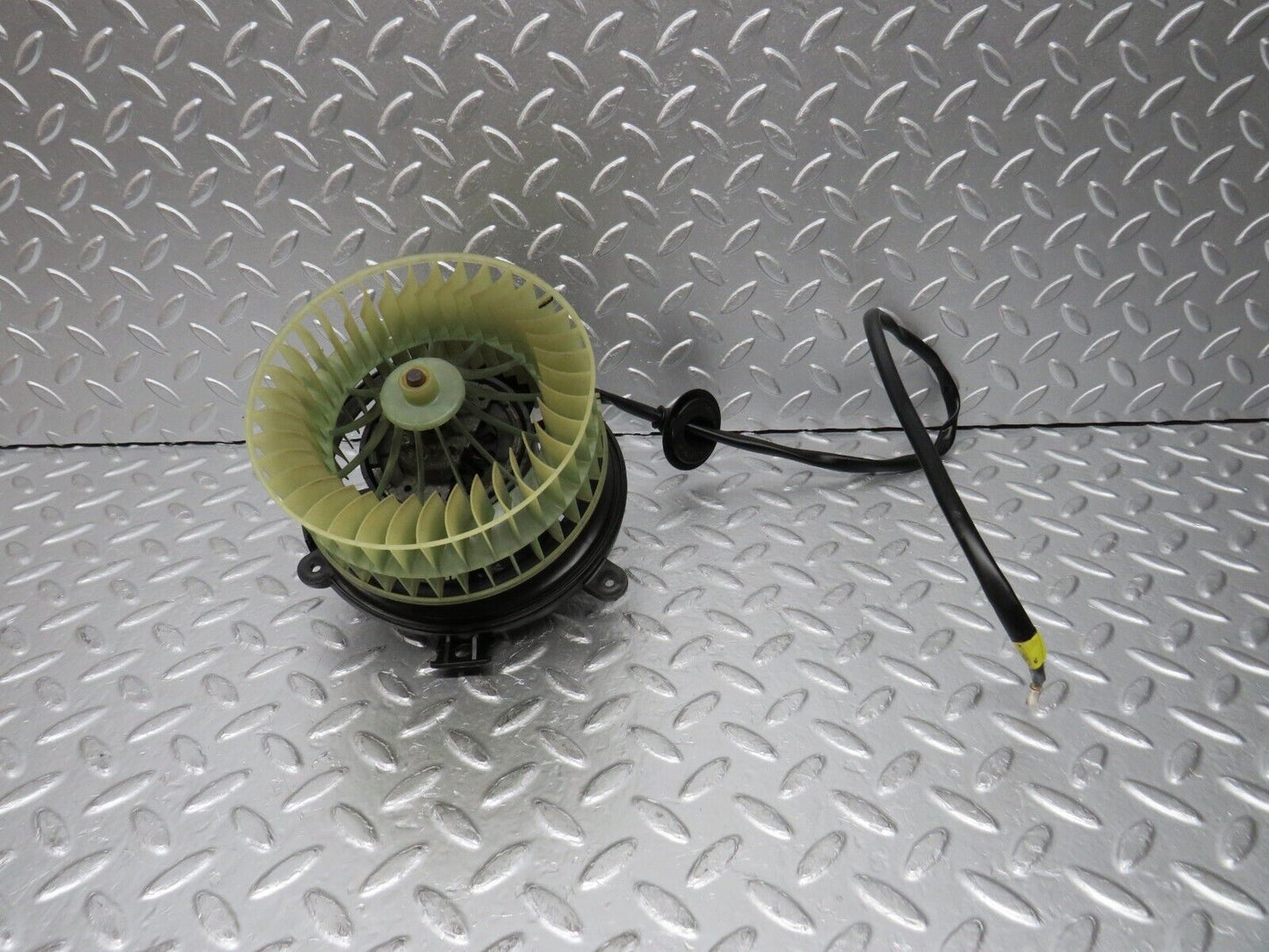 30423 Mercedes-Benz W124 230E Heater Blower Motor