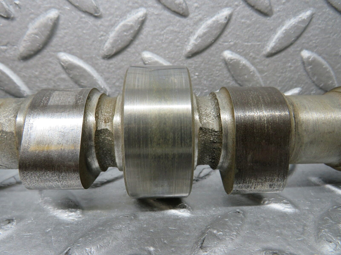 37135 Mercedes-Benz C126 420SEC Coupe Camshaft Left Side 11710