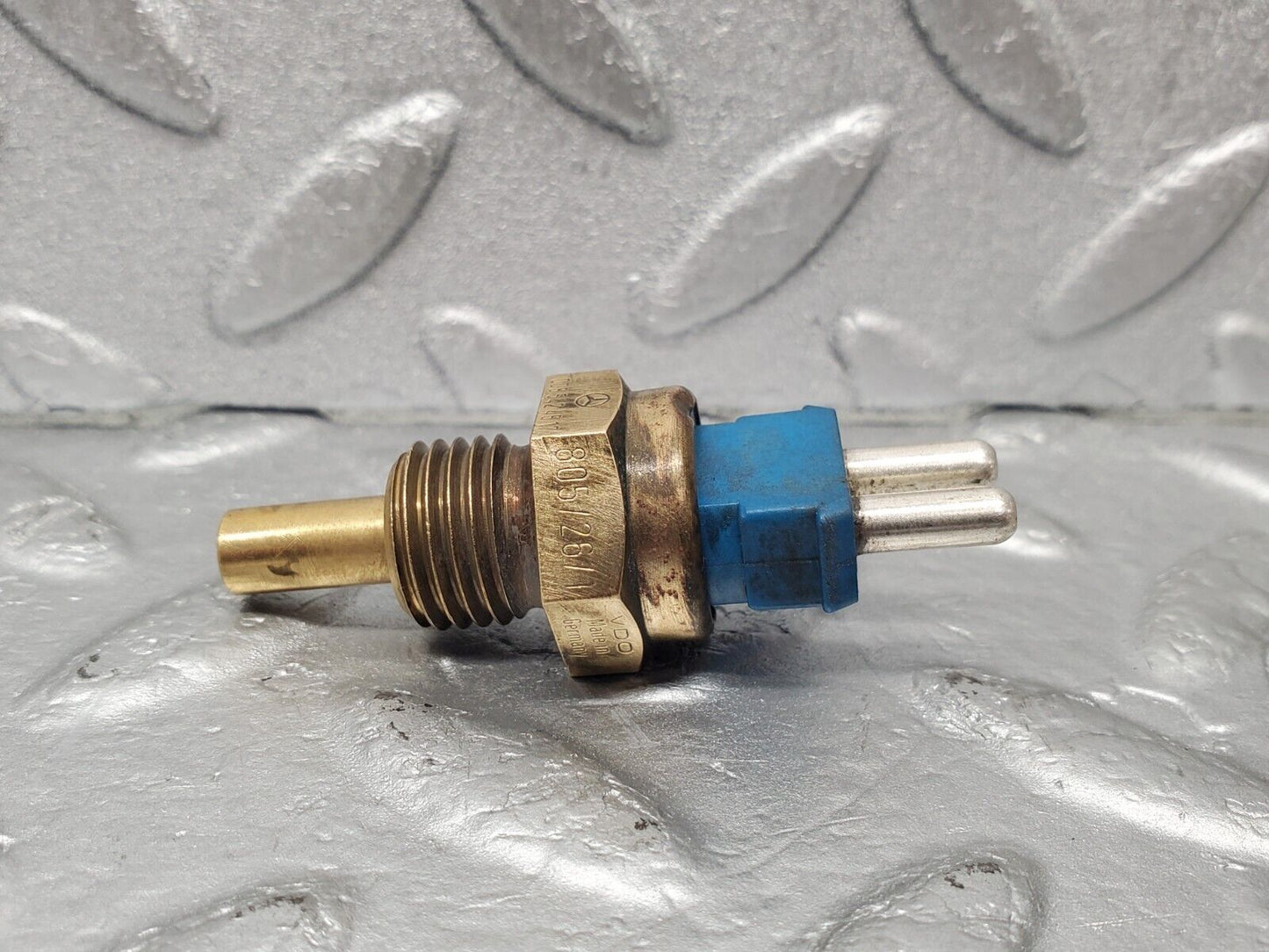 46047 Mercedes-Benz W126 420SE Coolant Temperature Sensor VDO 0085424517