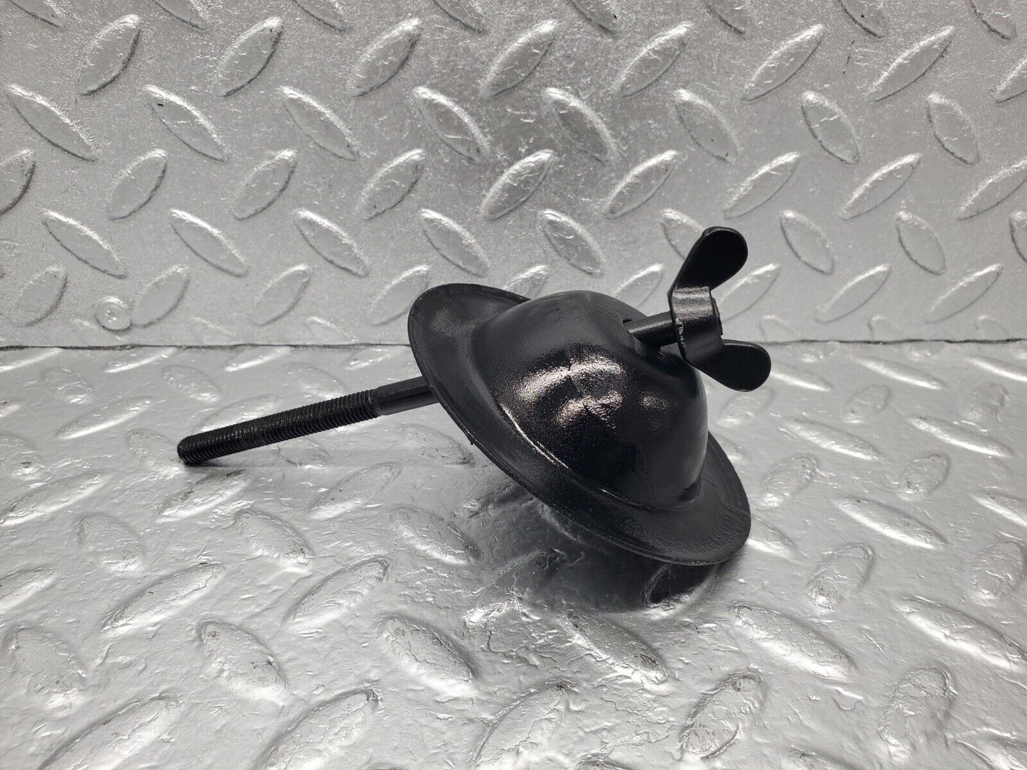46679 Mercedes-Benz C123 280CE Coupe Spare Wheel Holder