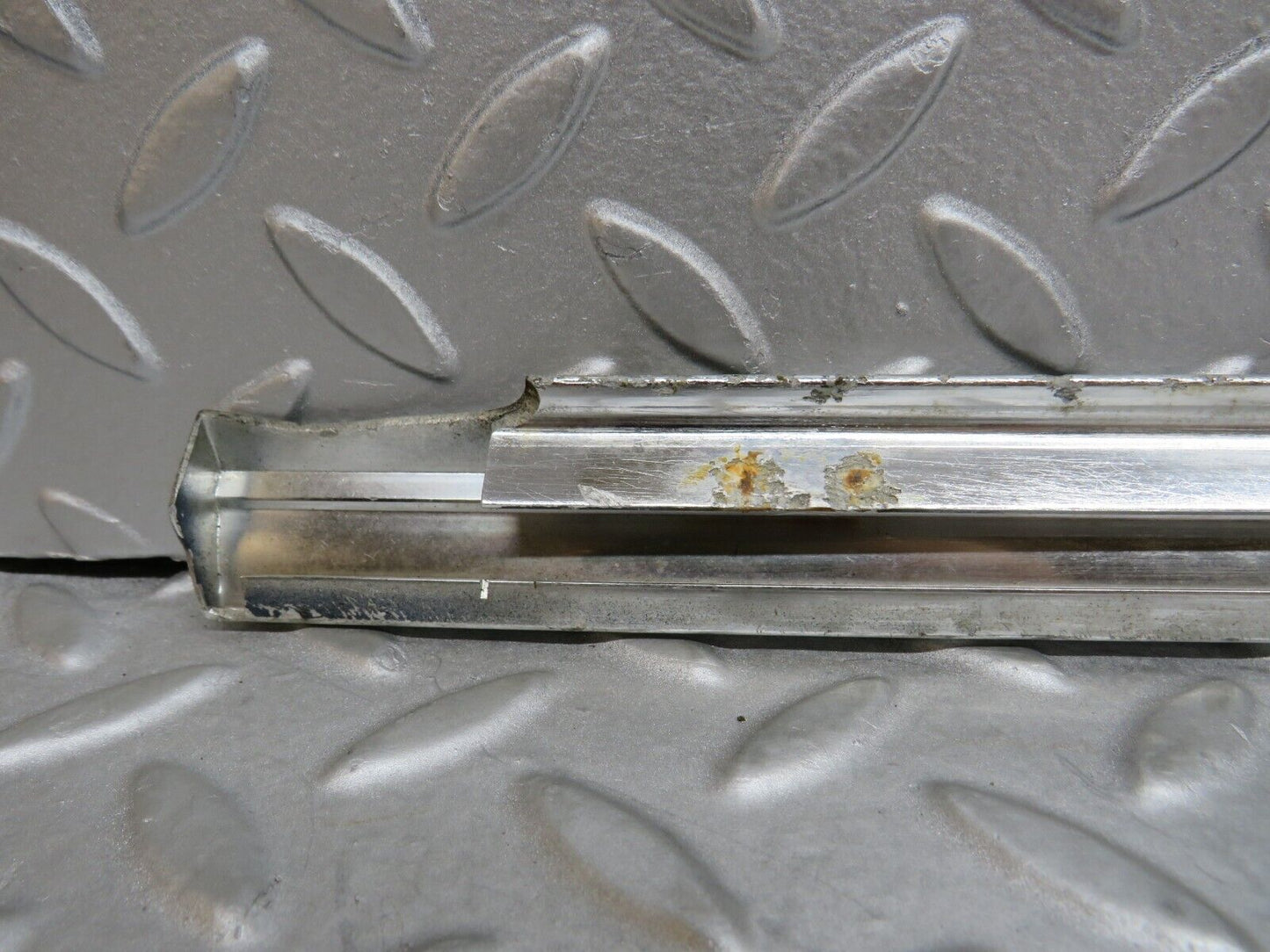 37314 Mercedes-Benz W109 300SEL Rear Right Door Chrome Moulding Trim