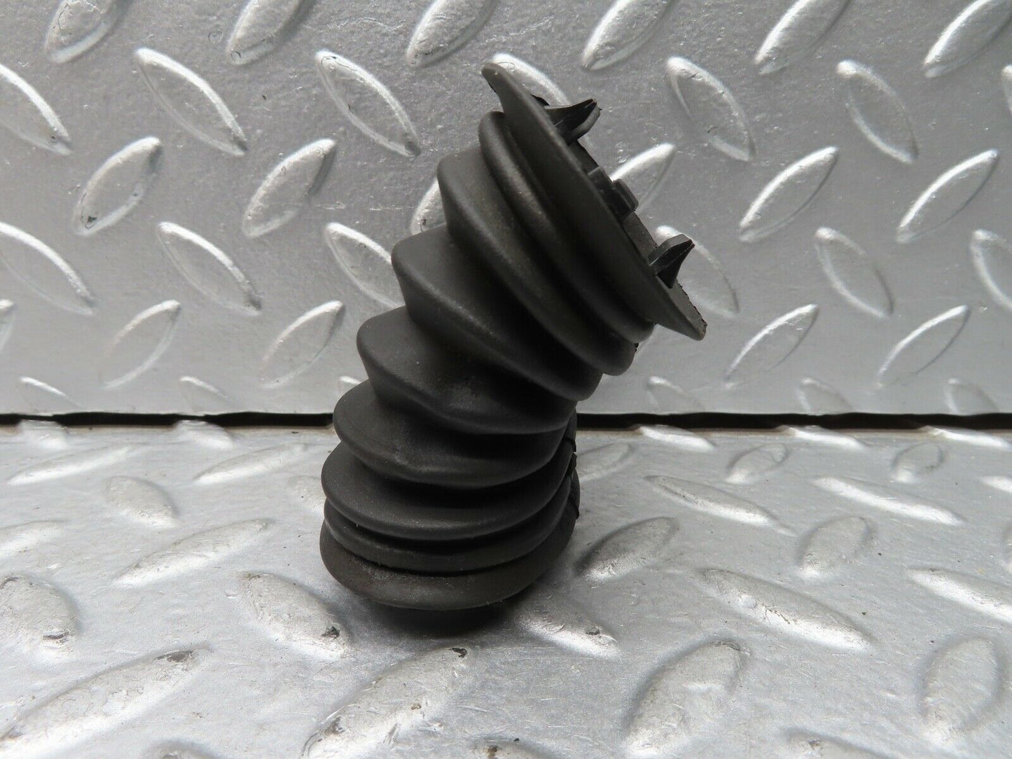 21622 Mercedes-Benz W126 300SE Rear Door Wire Protector Rubber 1248210597