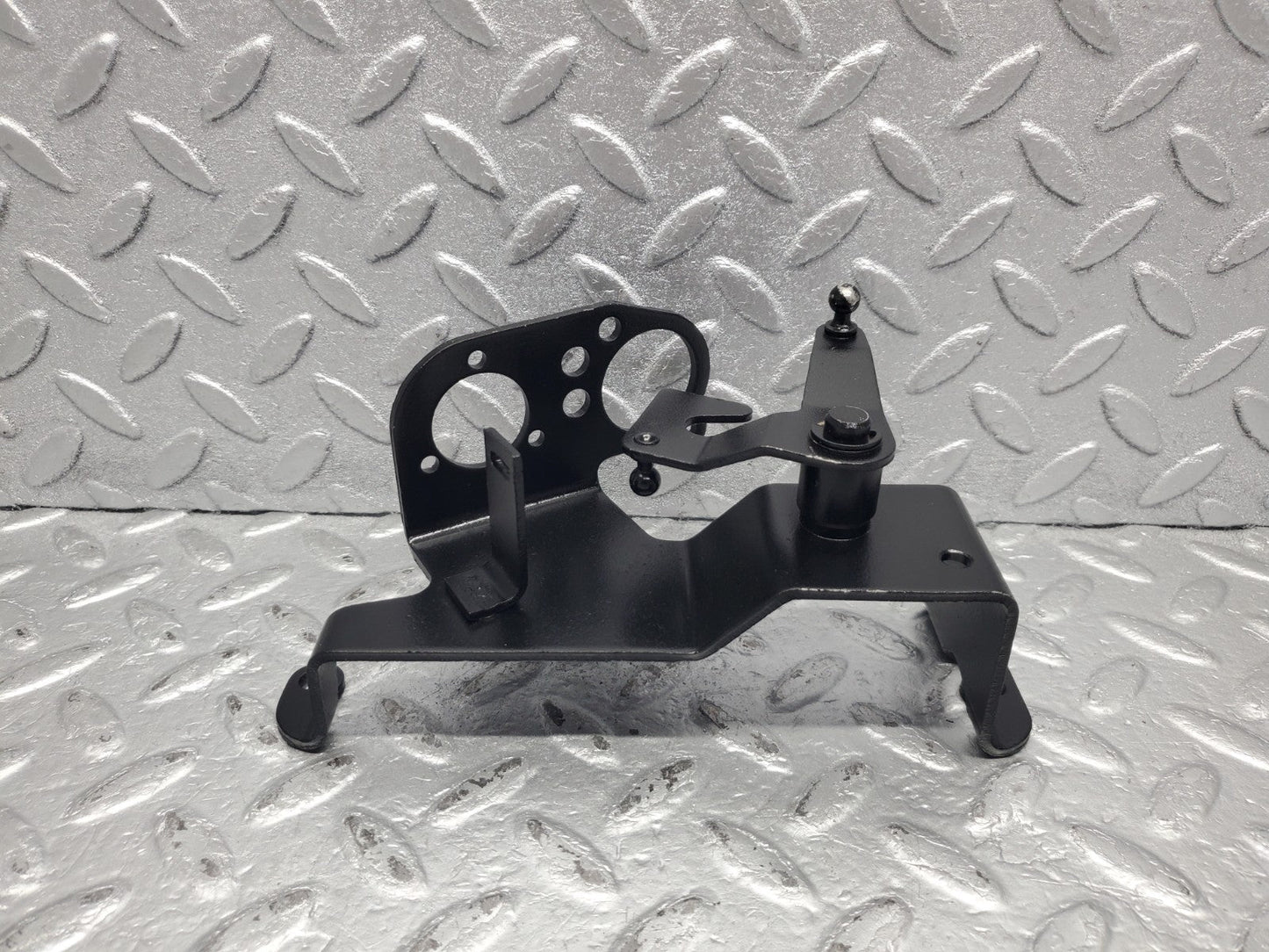 W112 throttle linkage used OEM