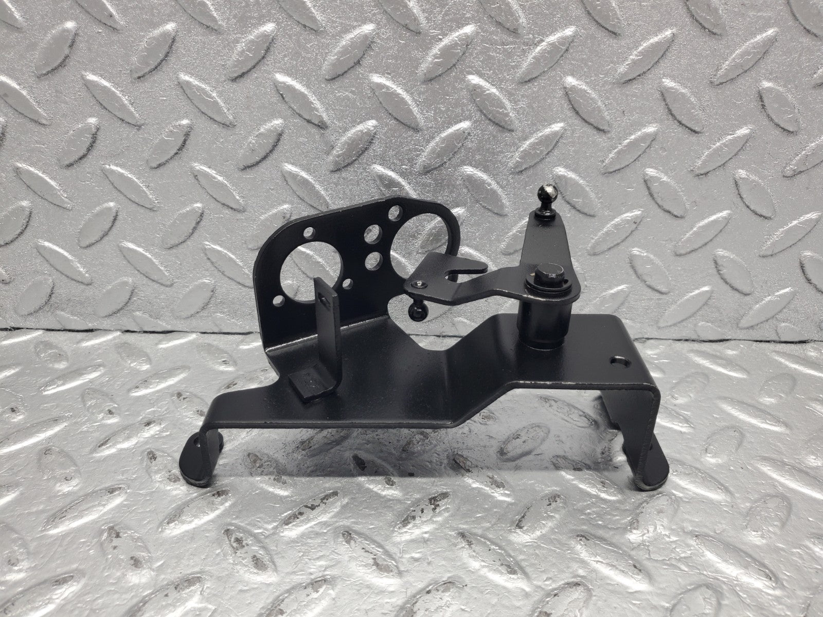 W112 throttle linkage used OEM