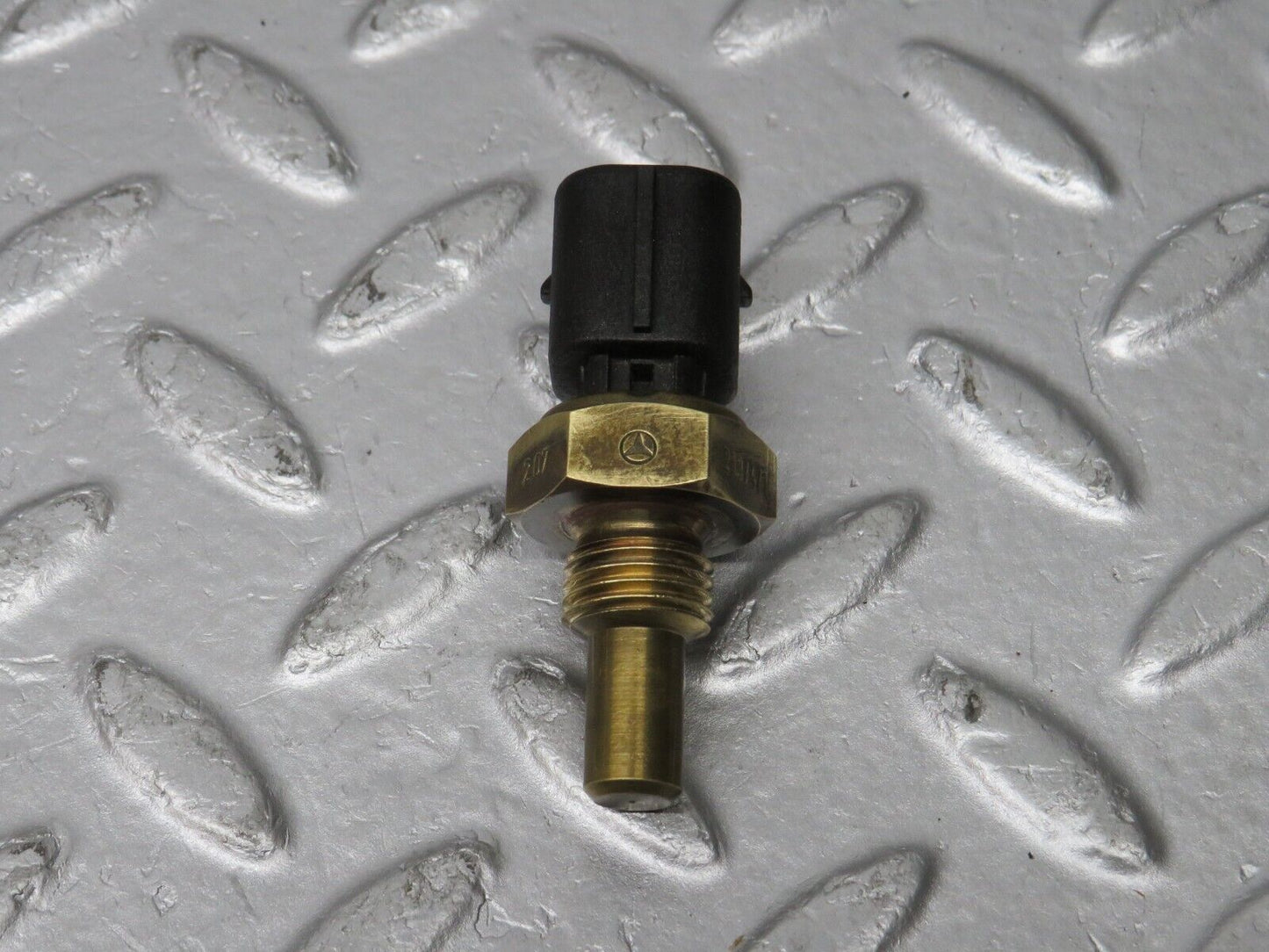 39713 Mercedes-Benz R129 320SL Coupe Coolant Temperature Sensor 0115425117