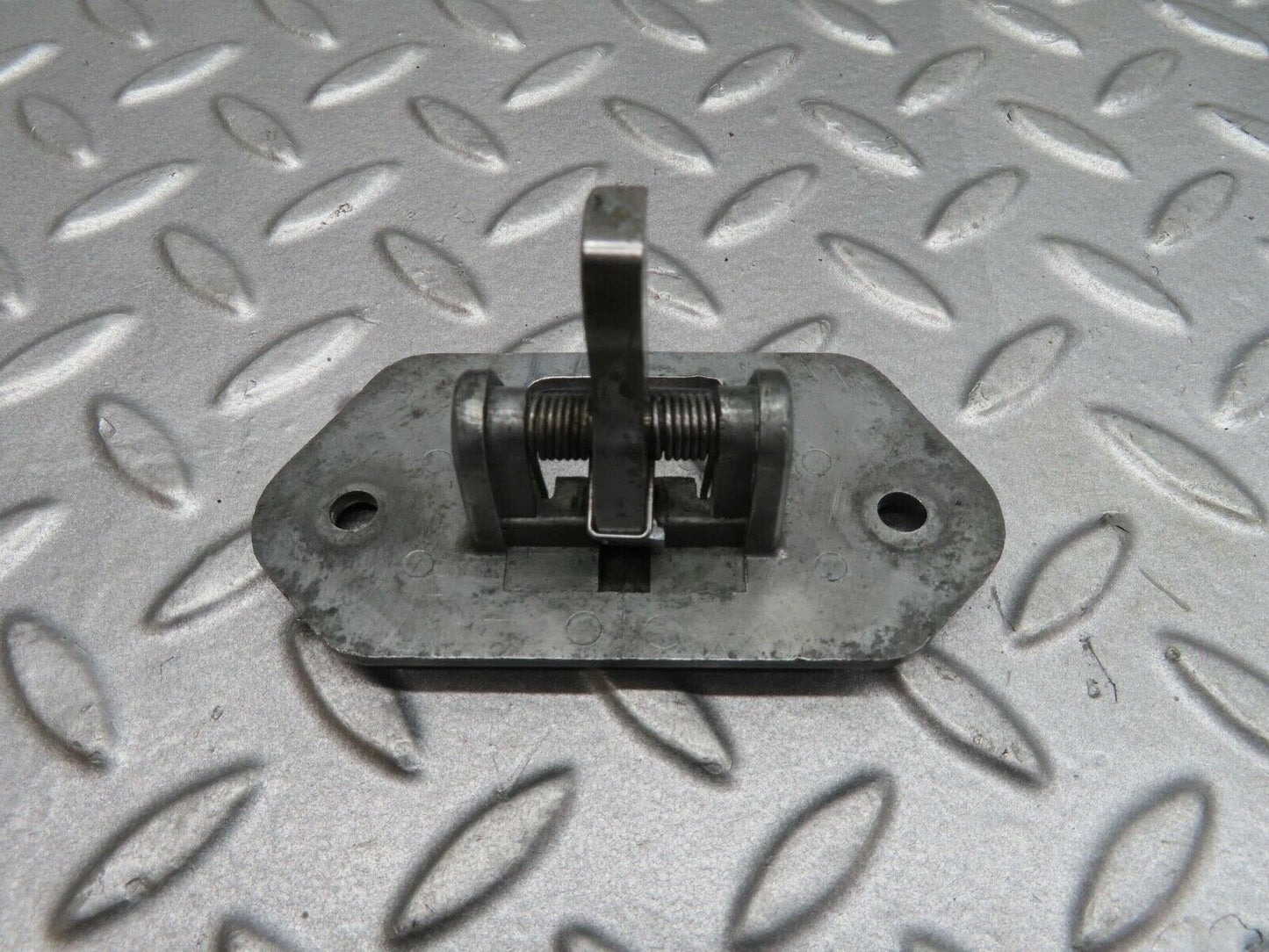 12283 Mercedes-Benz W108 280SE 3.5 Trunk Lock Latch