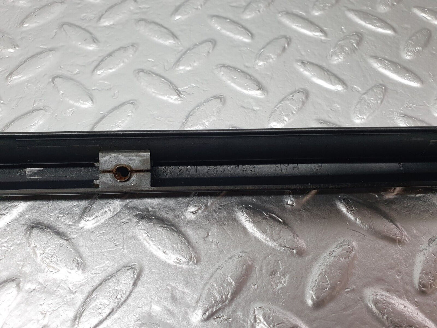 42795 Mercedes-Benz W201 190 2.0L Boot Lid Trunk Lid Handle 2017500193