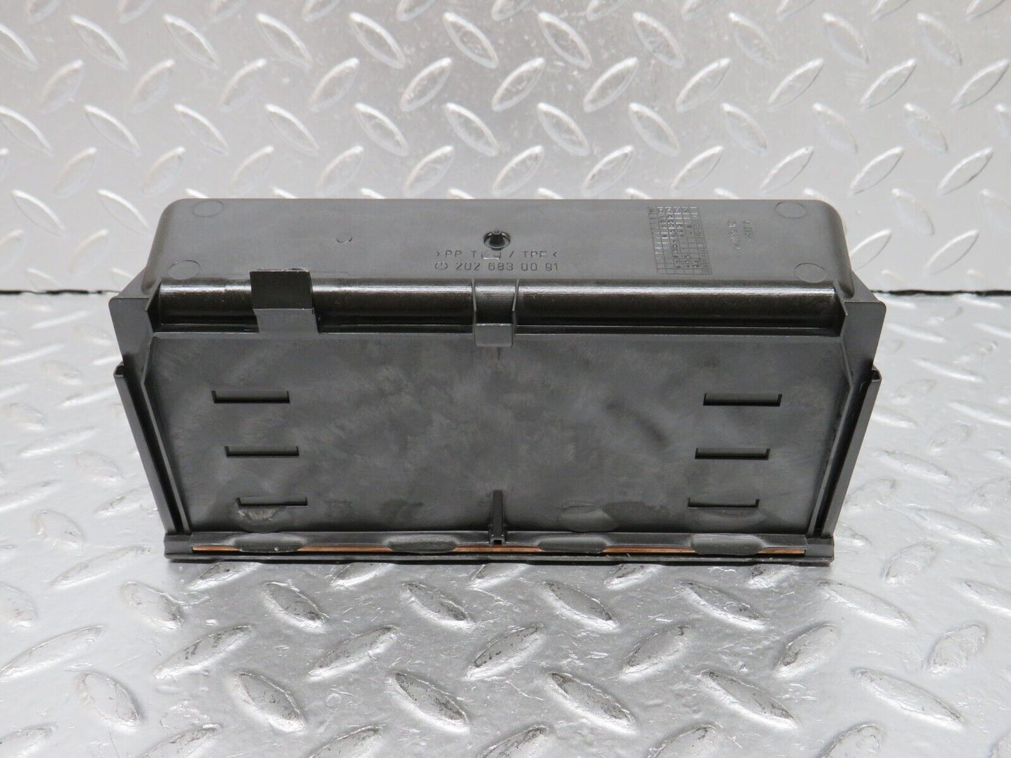33269 Mercedes-Benz W202 C180 Centre Console Storage Shelf 2026830091
