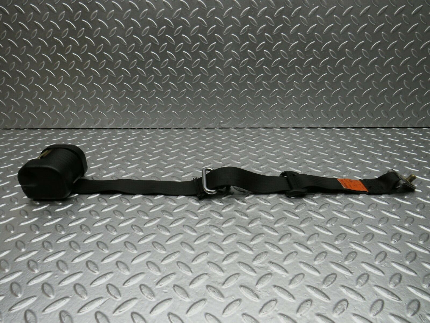 24059 Mercedes-Benz W123 280E Rear Seat Belt 1268608985