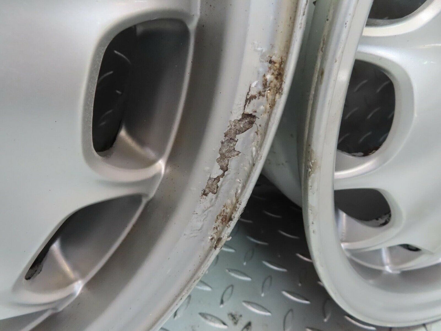 15216 Mercedes-Benz W140 S320 Alloy Wheel Set 7.5Jx16H2 ET51 1404011002