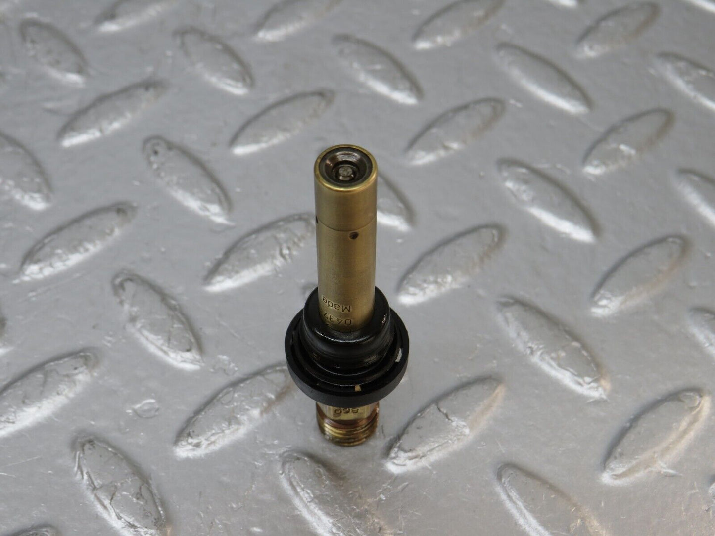34474 Mercedes-Benz C126 380SEC Coupe Fuel Injector Bosch 0437502047