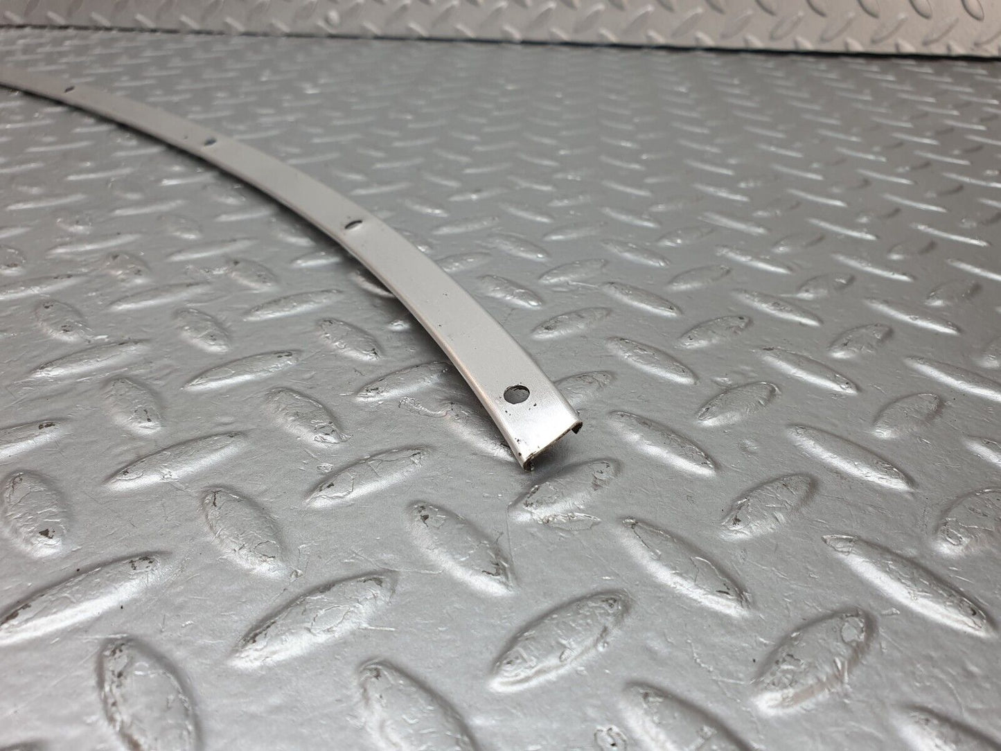 43048 Mercedes-Benz R107 Hardtop Interior Roof Chrome