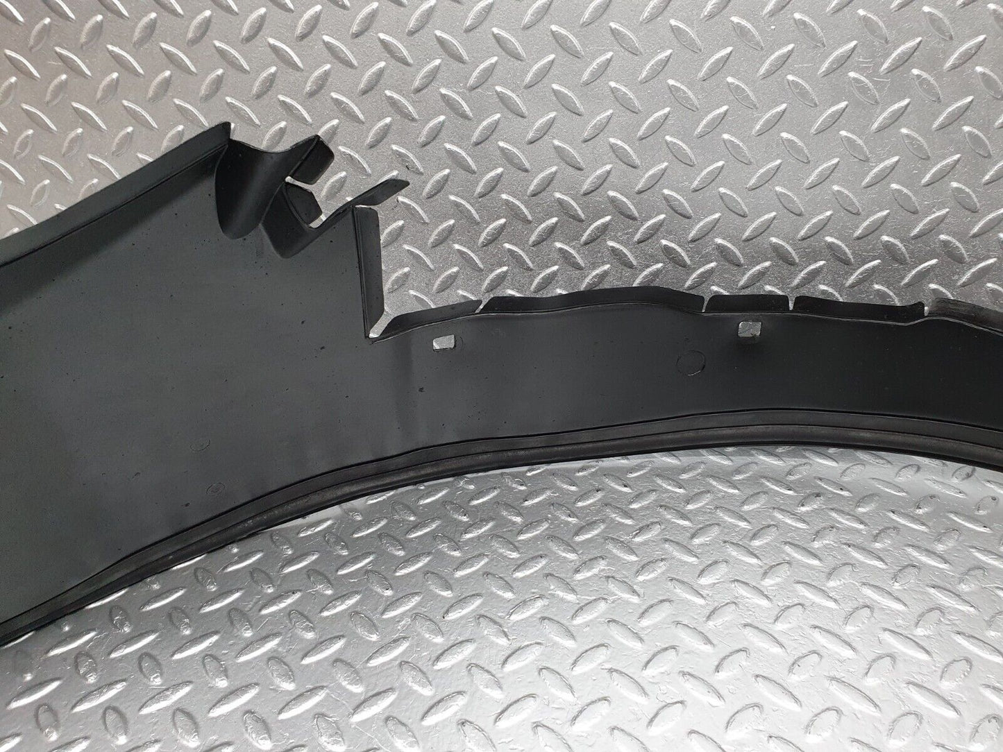 41931 Mercedes-Benz W202 C200 Front Left Inner Fender Splash Guard 2026980130