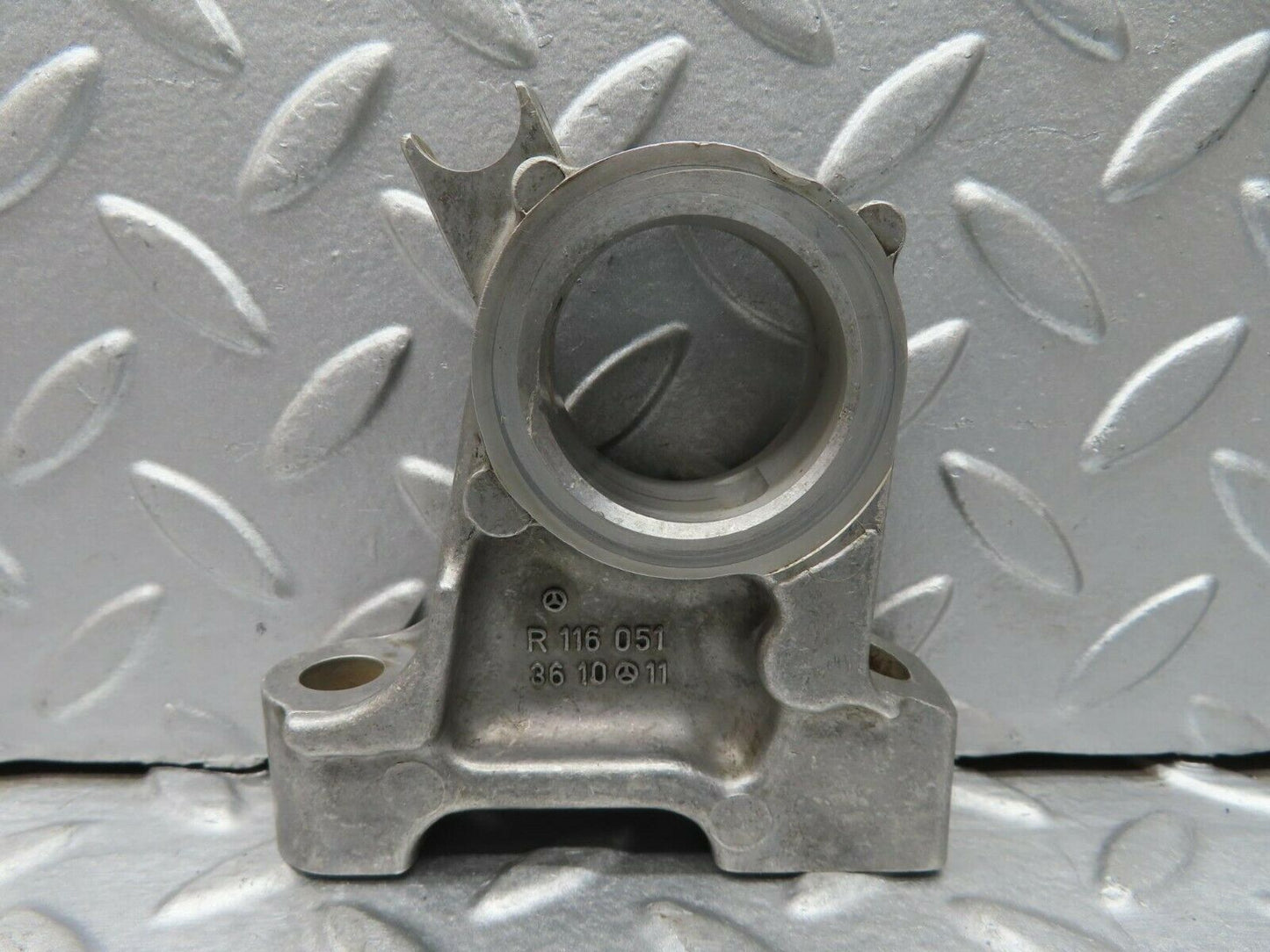 16714 Mercedes-Benz C107 380SLC Camshaft Tower Bearing 1160513610
