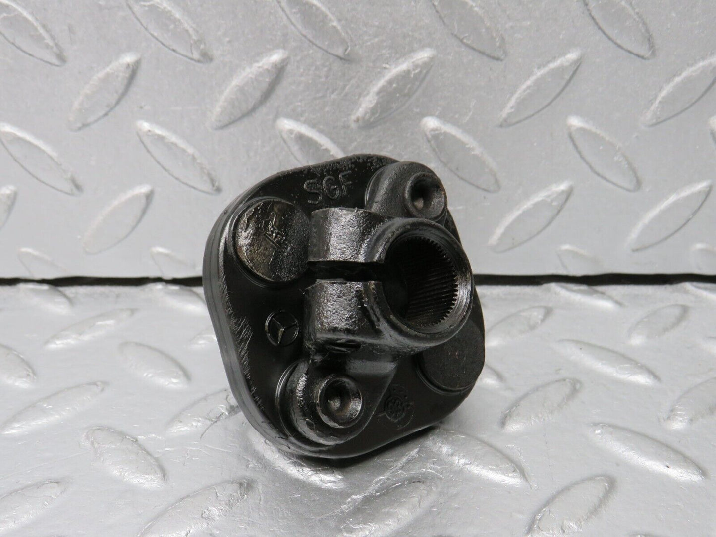 38794 Mercedes-Benz W201 190E 2.6L Steering Column Lower Shaft Connector 1264620146
