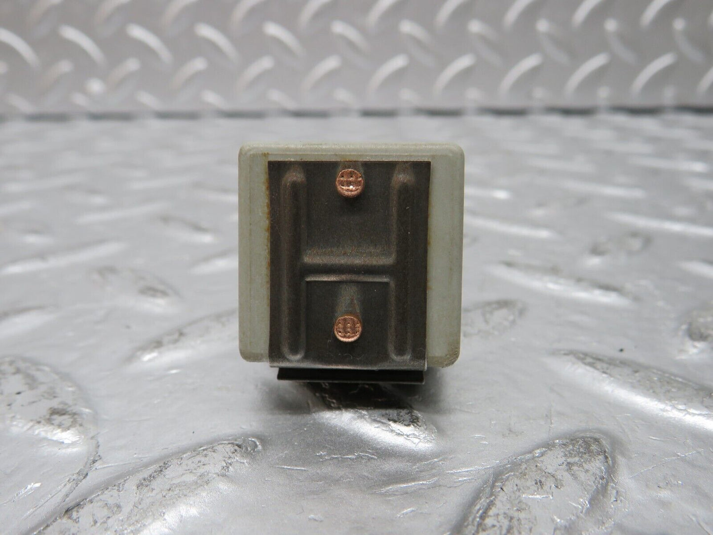 30090 Porsche 924 Multi Purpose Relay 321919505