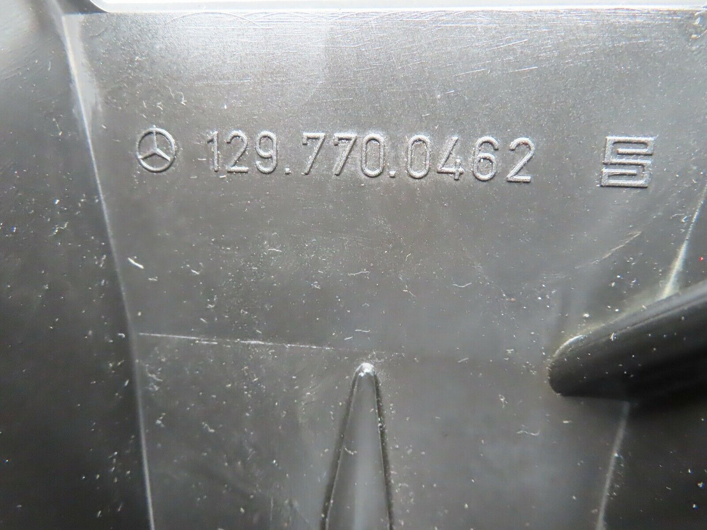19862 Mercedes-Benz R129 300SL Coupe Roof Folding Lift Cyl. Cover 1297700462