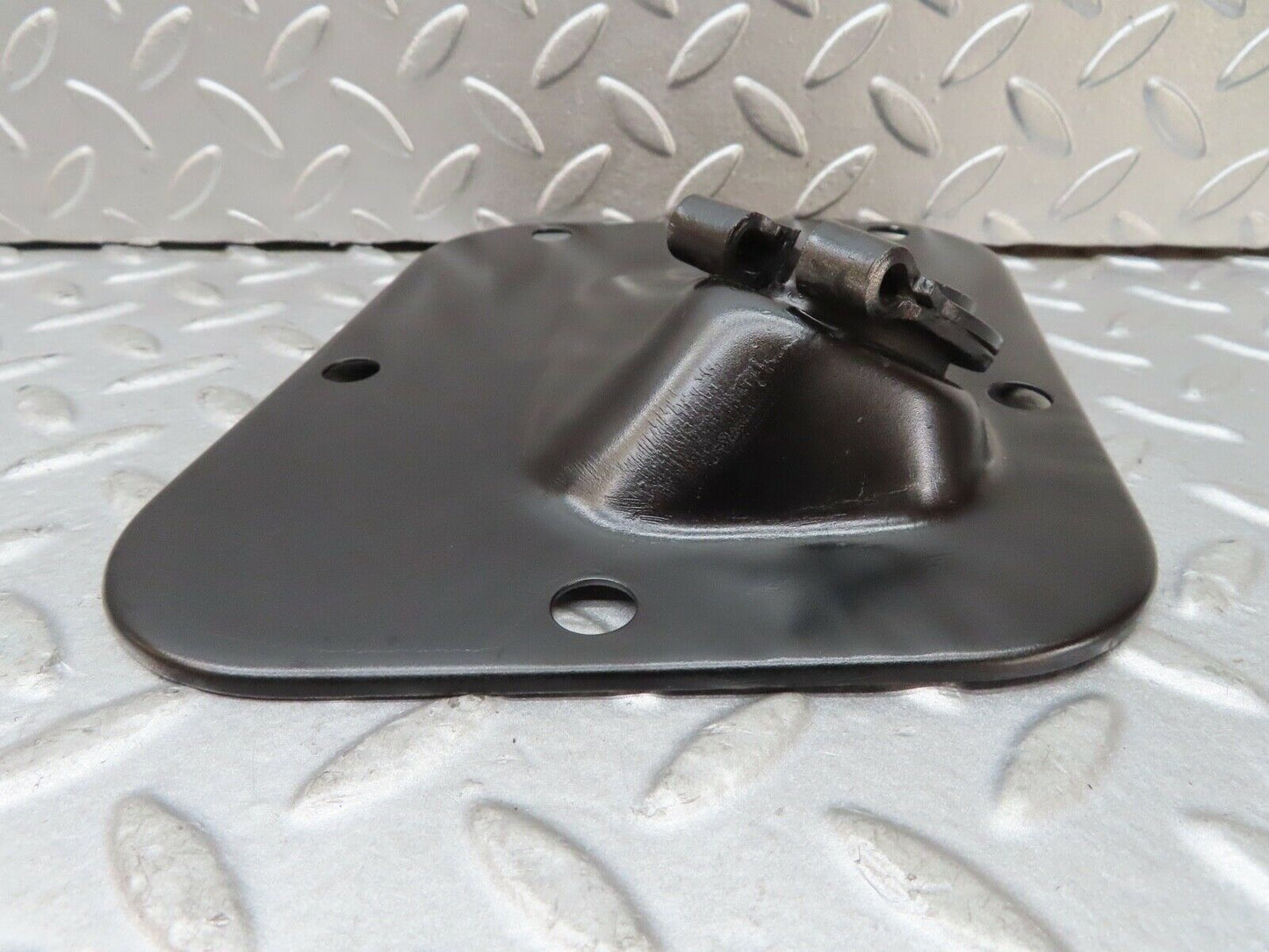 17668 Mercedes-Benz W116 450SEL Steering Column Lower Cover