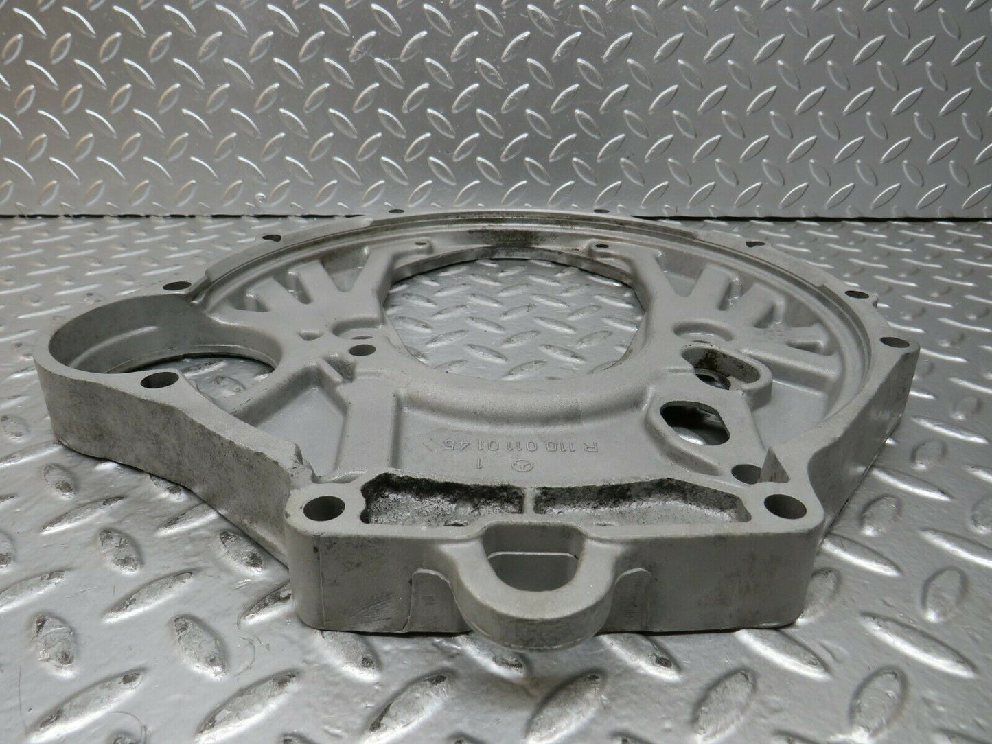 23613 Mercedes-Benz W114 280E Gearbox Flange 1100110145