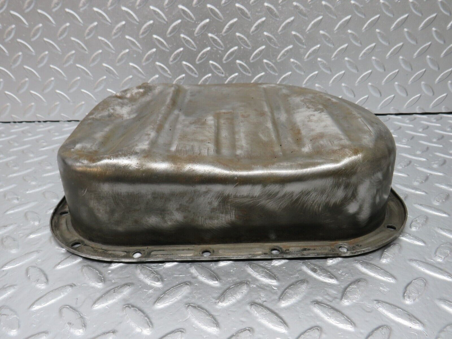 32937 Mercedes-Benz W123 300D Oil Pan Oil Sump