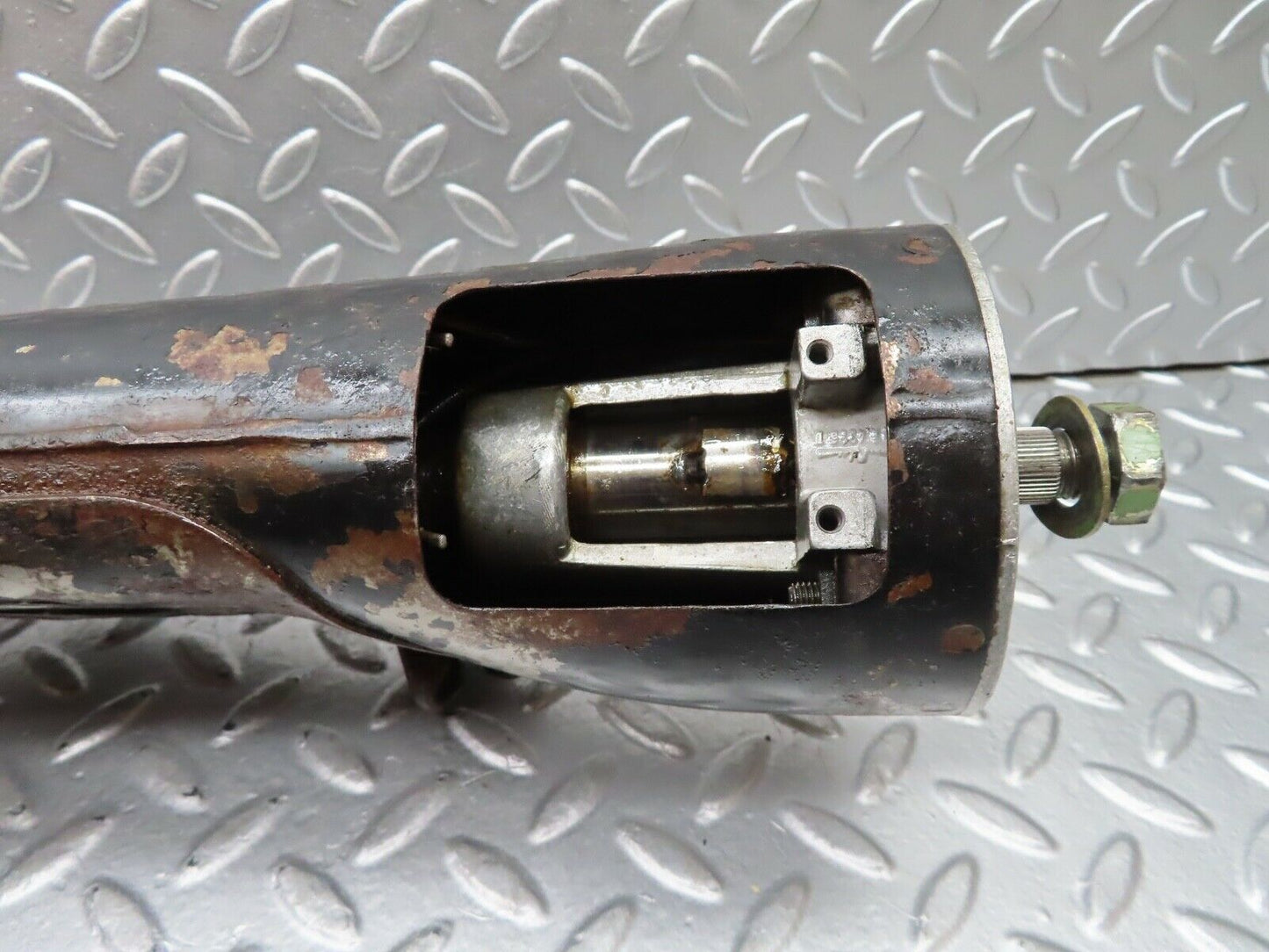 20585 Mercedes-Benz R107 450SL Steering Column