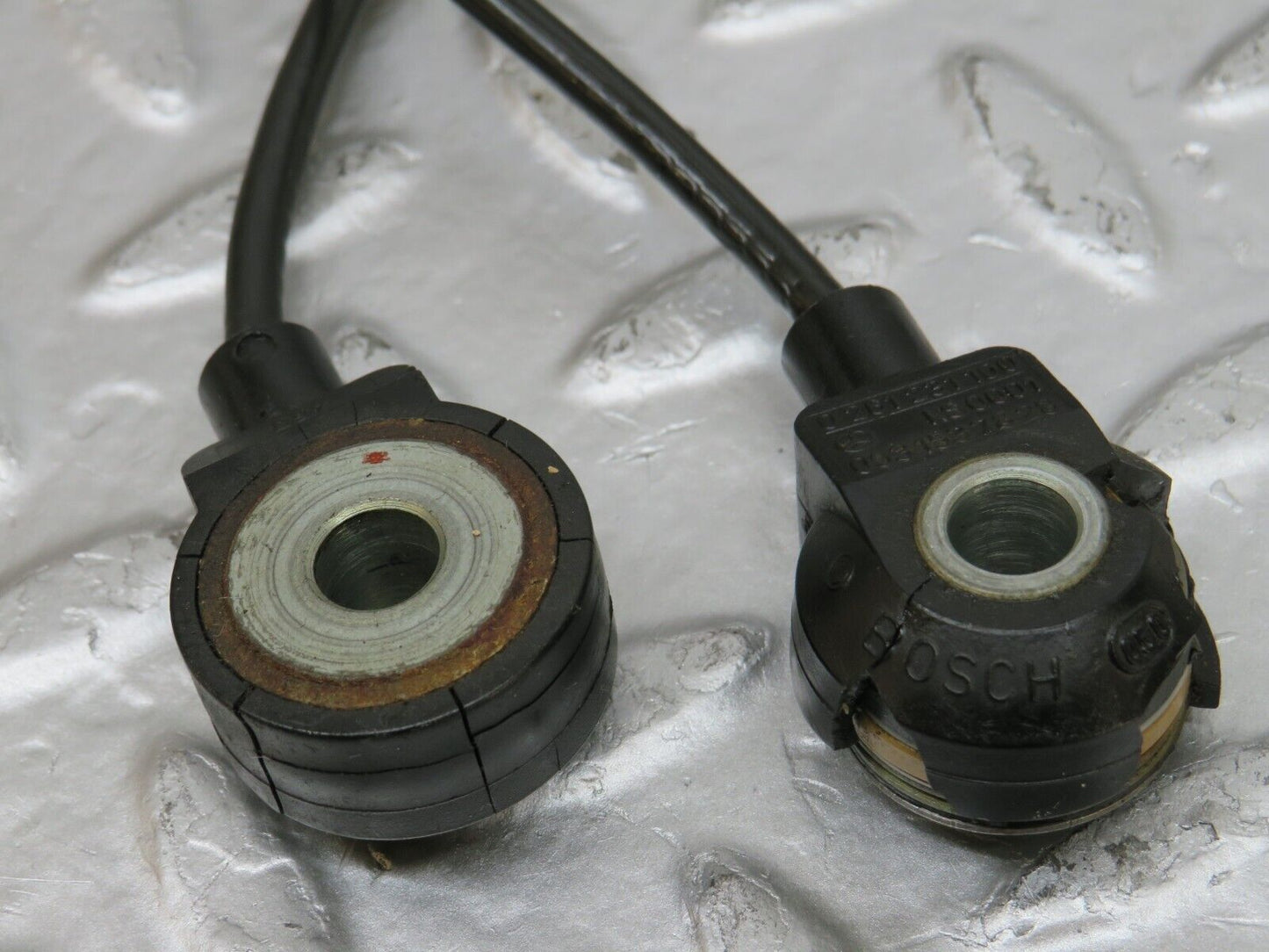 25779 Mercedes-Benz W124 280E Knock Sensor 0031537828