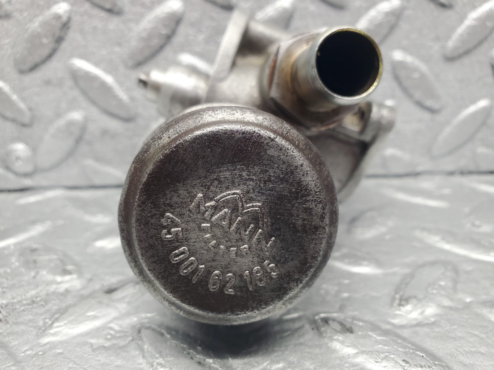 W112 warm up regulator valve used OEM