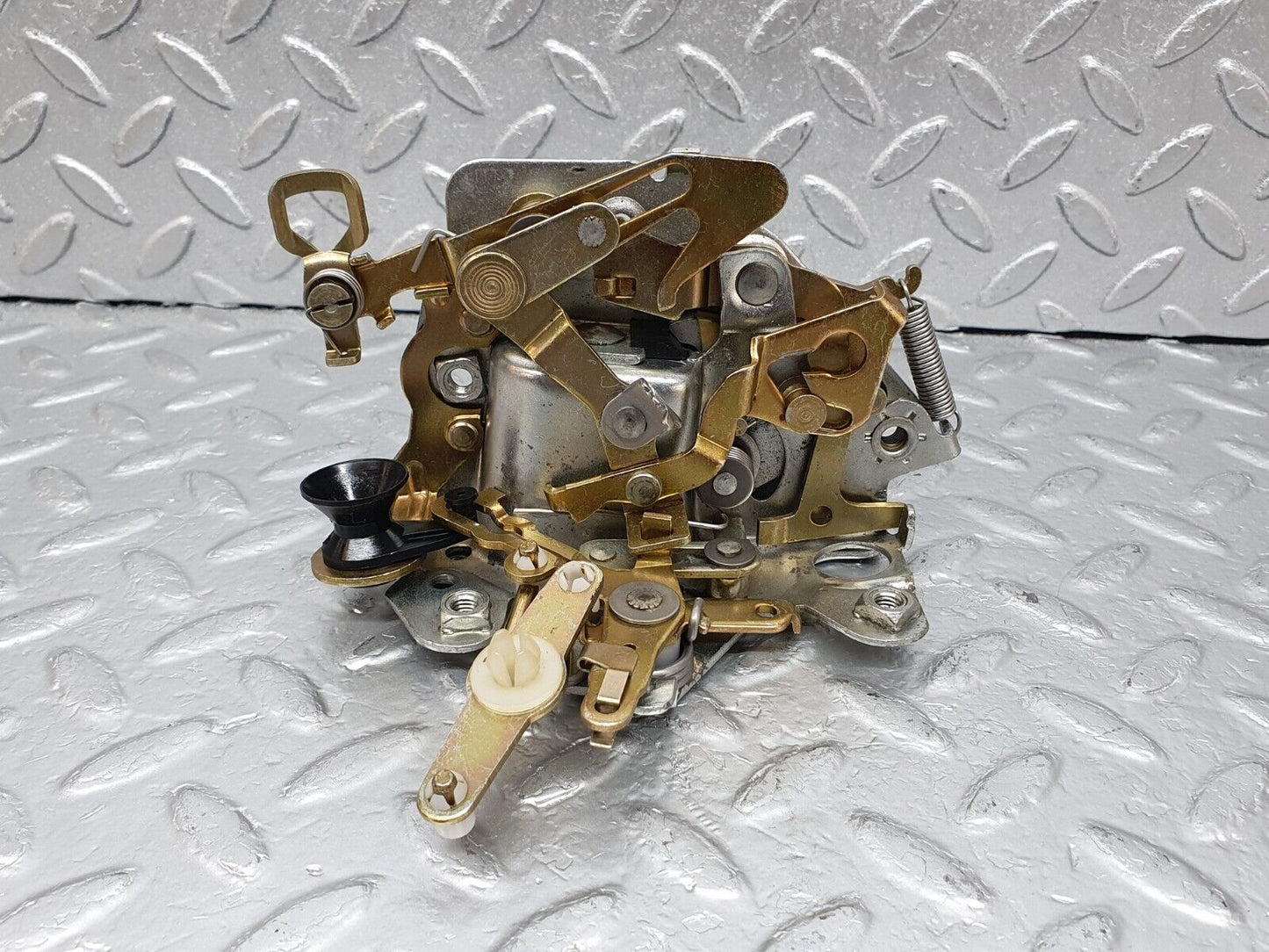 44149 Mercedes-Benz C123 230CE Coupe Left Door Lock Mechanism