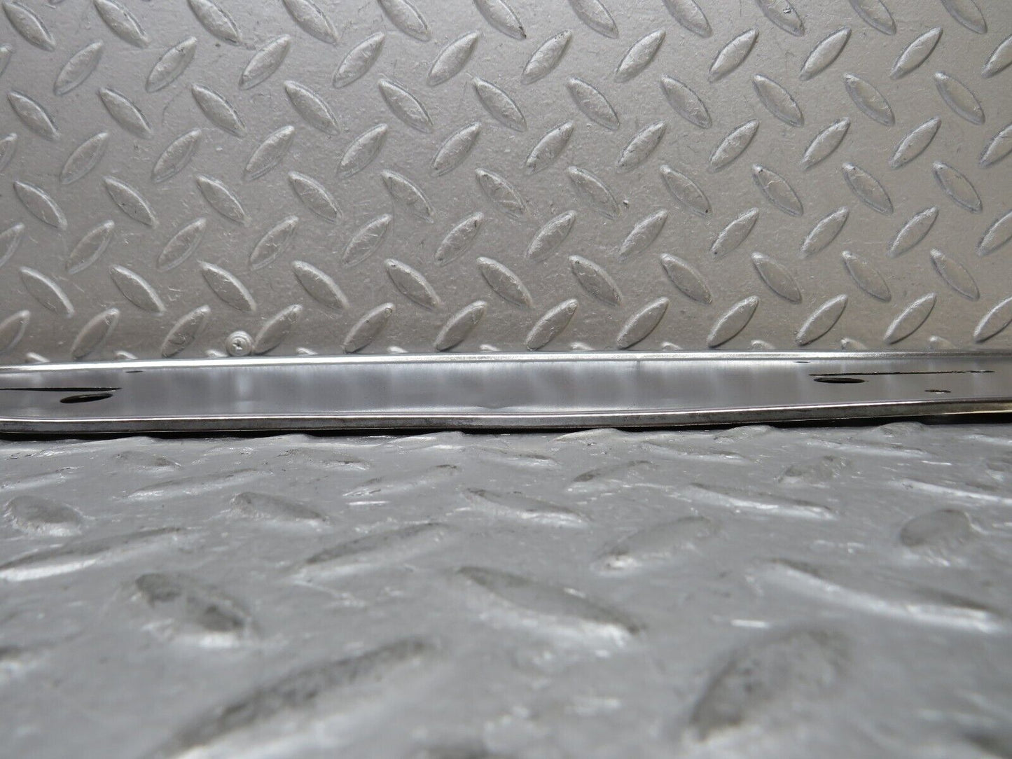 37385 Mercedes-Benz W109 300SEL Rear number Plate Holder Chrome