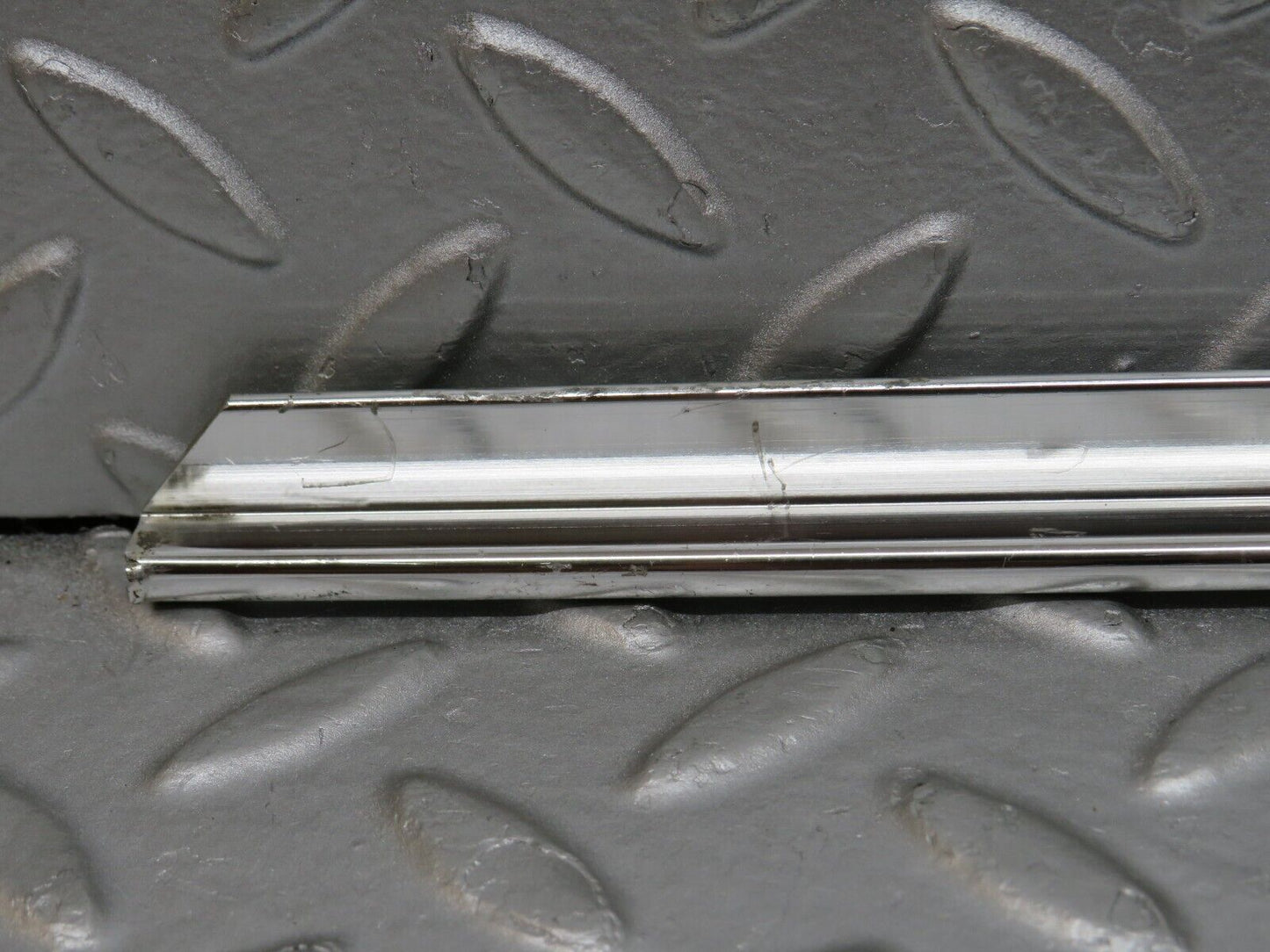 34467 Mercedes-Benz C126 380SEC Coupe Right Door Card Chrome Trim